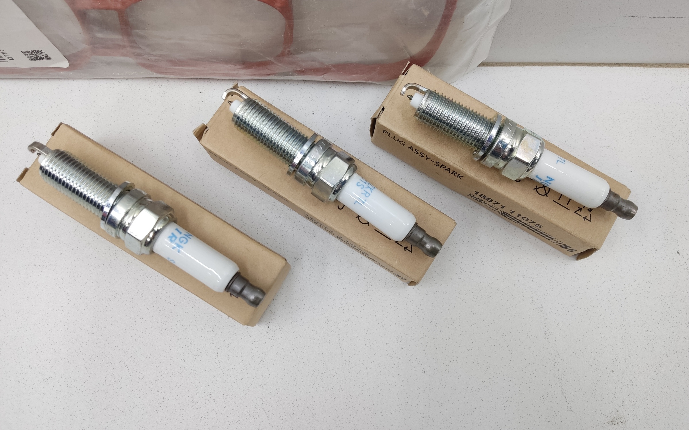 Комплект свечей зажигания Kia Sorento 4