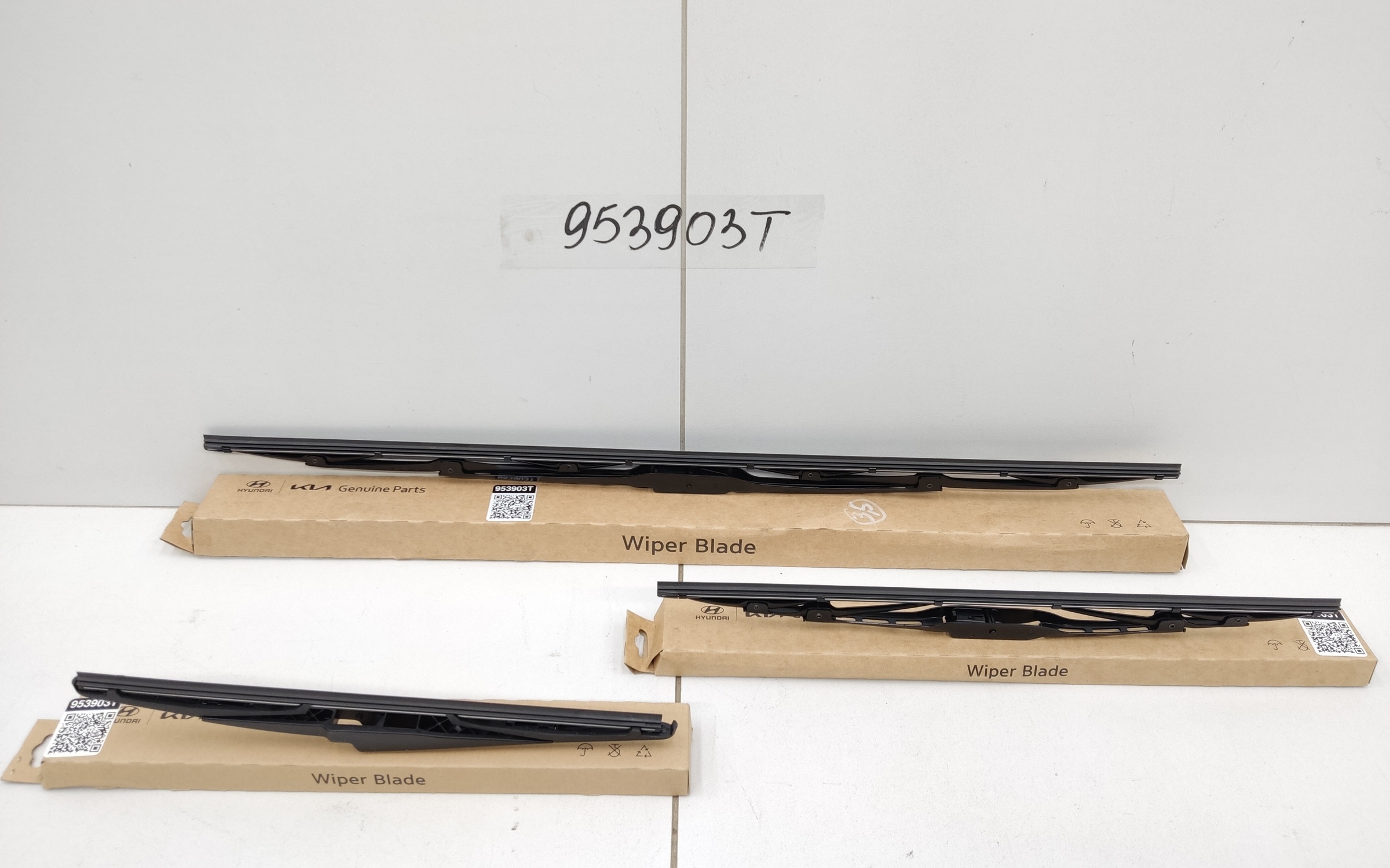 Комплект щеток стеклоочистителя Kia Sorento 4