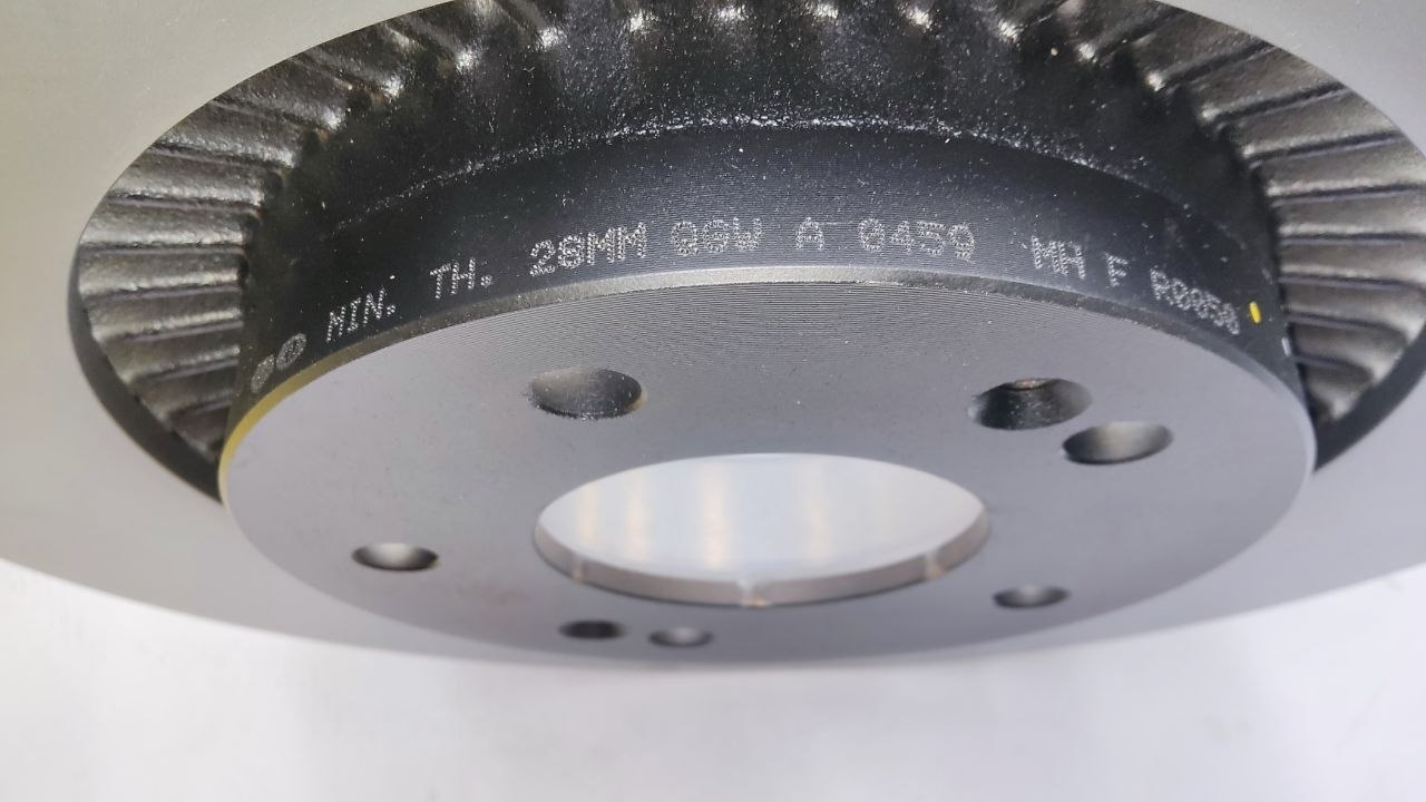 Диск тормозной передний Kia Carnival 4  17 дюймов