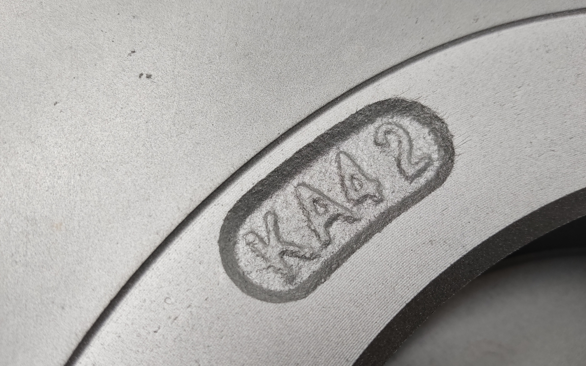 Диск тормозной передний Kia Carnival 4  17 дюймов