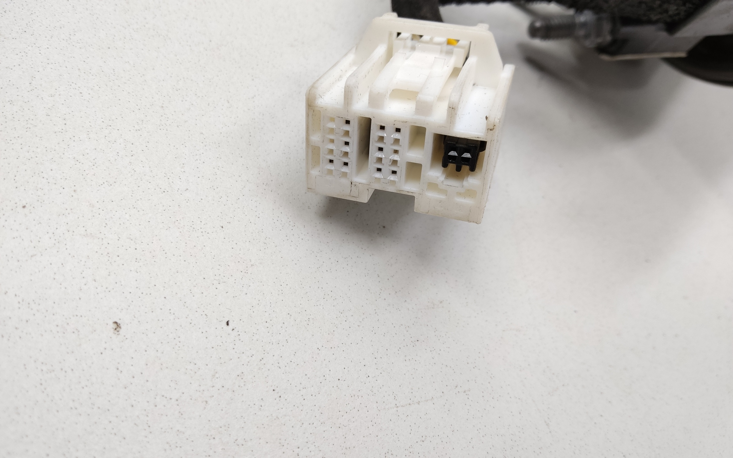 Зеркало левое Genesis GV80 9+1 контактов