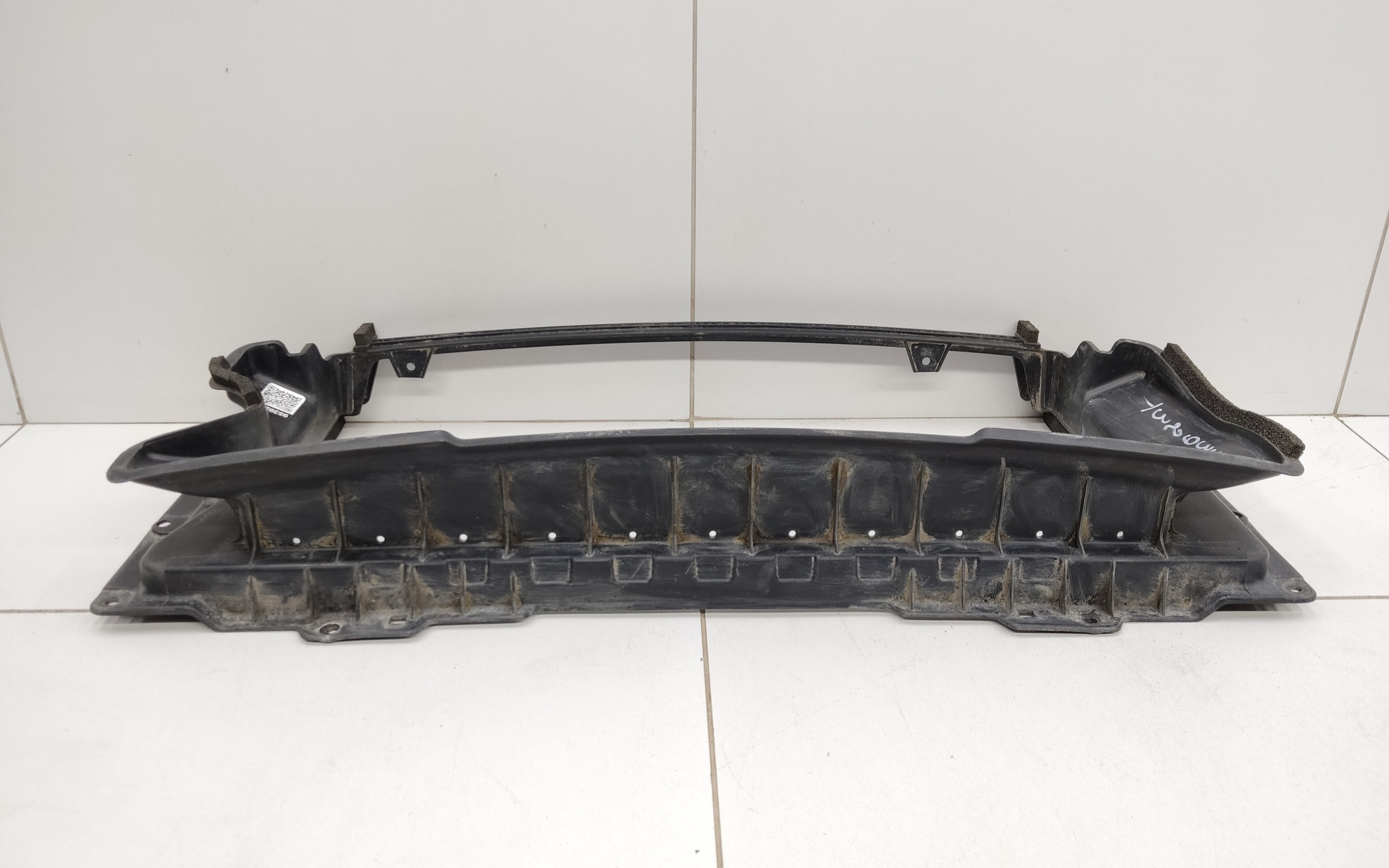 Дефлектор радиатора Kia Seltos