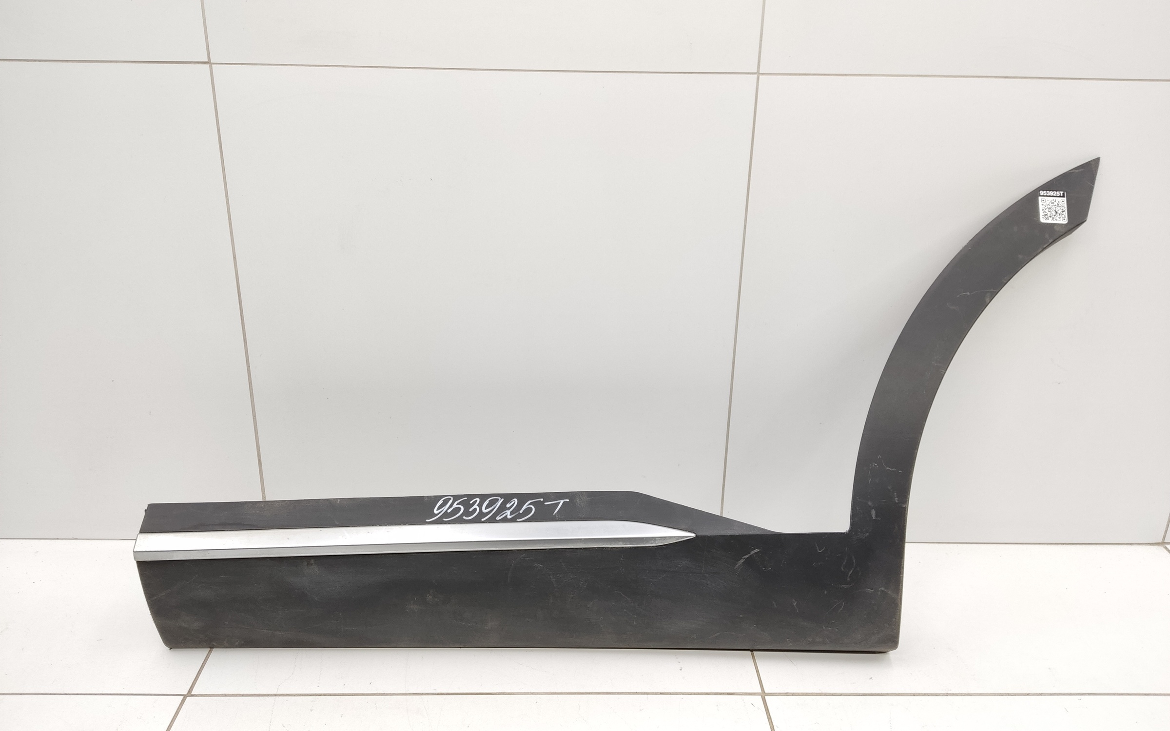 Накладка двери задней левой Kia Sorento 4