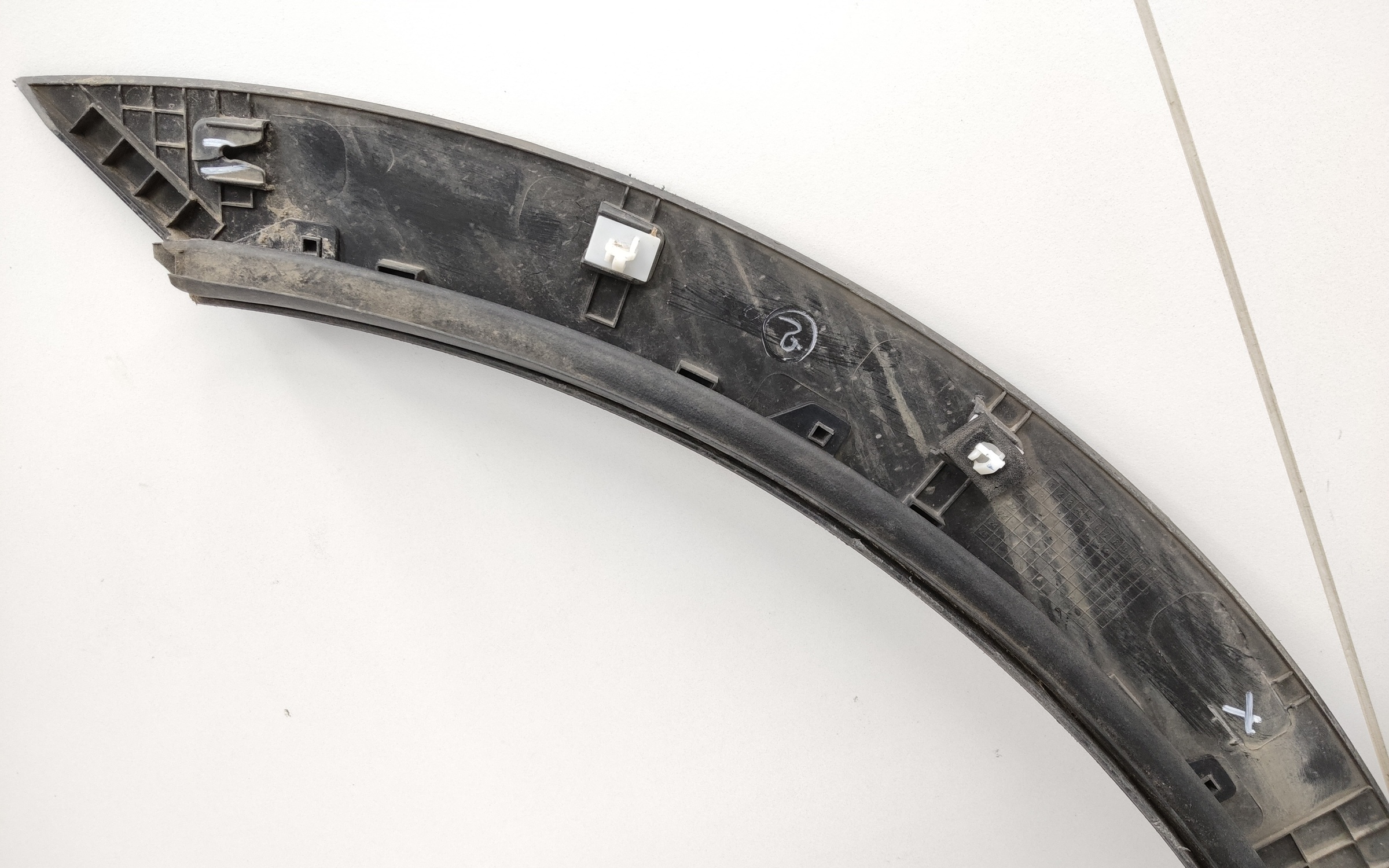 Накладка двери задней левой Kia Sorento 4