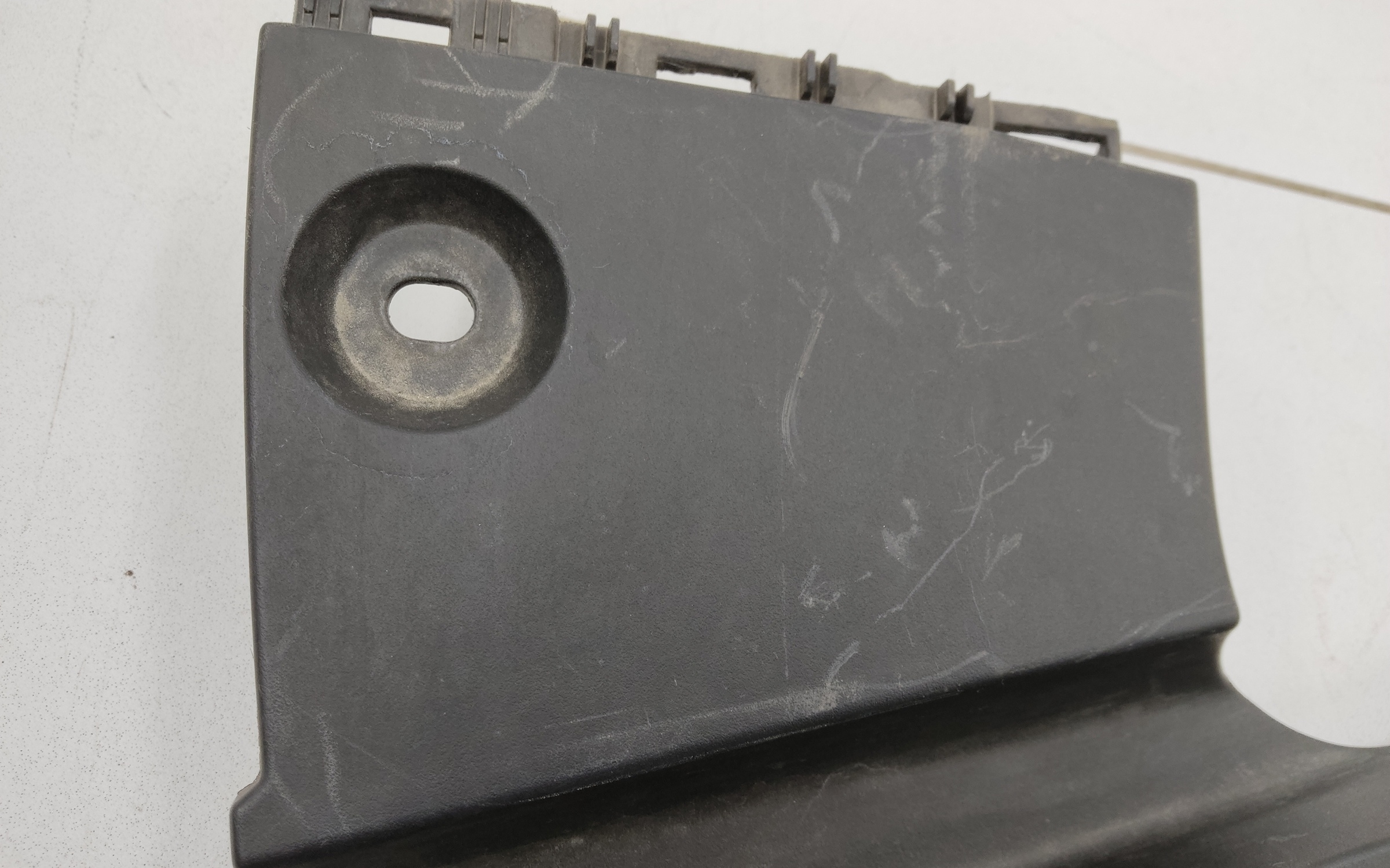 Накладка моторного отсека правая Chery Tiggo 7 Pro