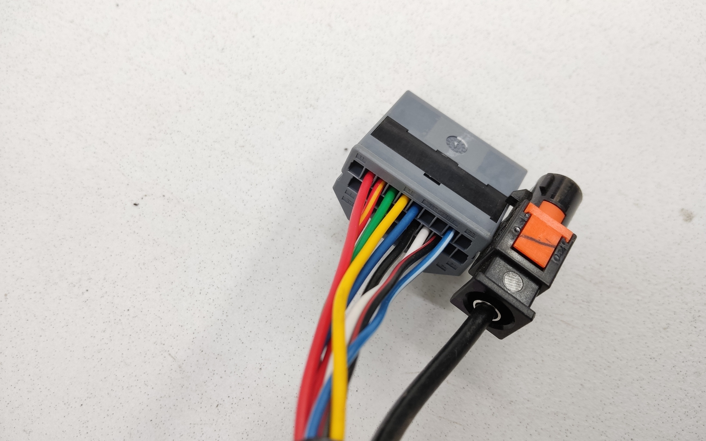 Зеркало левое Geely Monjaro 9+1 контактов