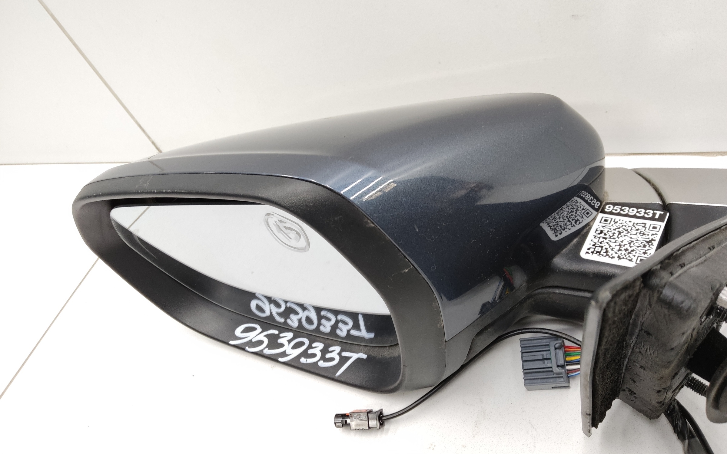 Зеркало левое Geely Monjaro 9+1 контактов