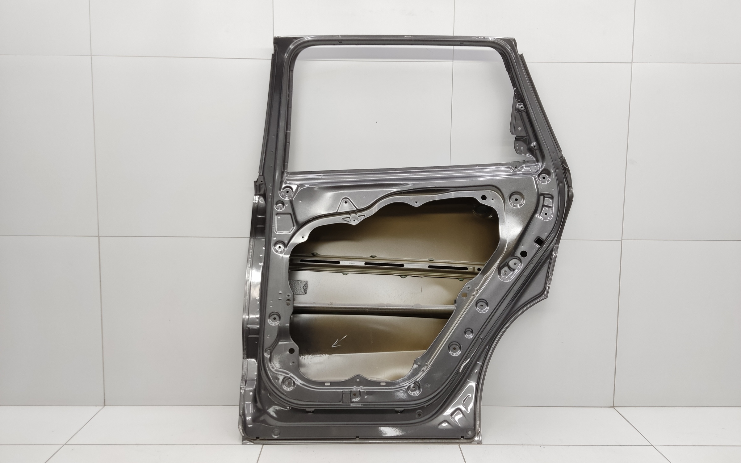 Дверь задняя правая Hyundai Santa Fe 4