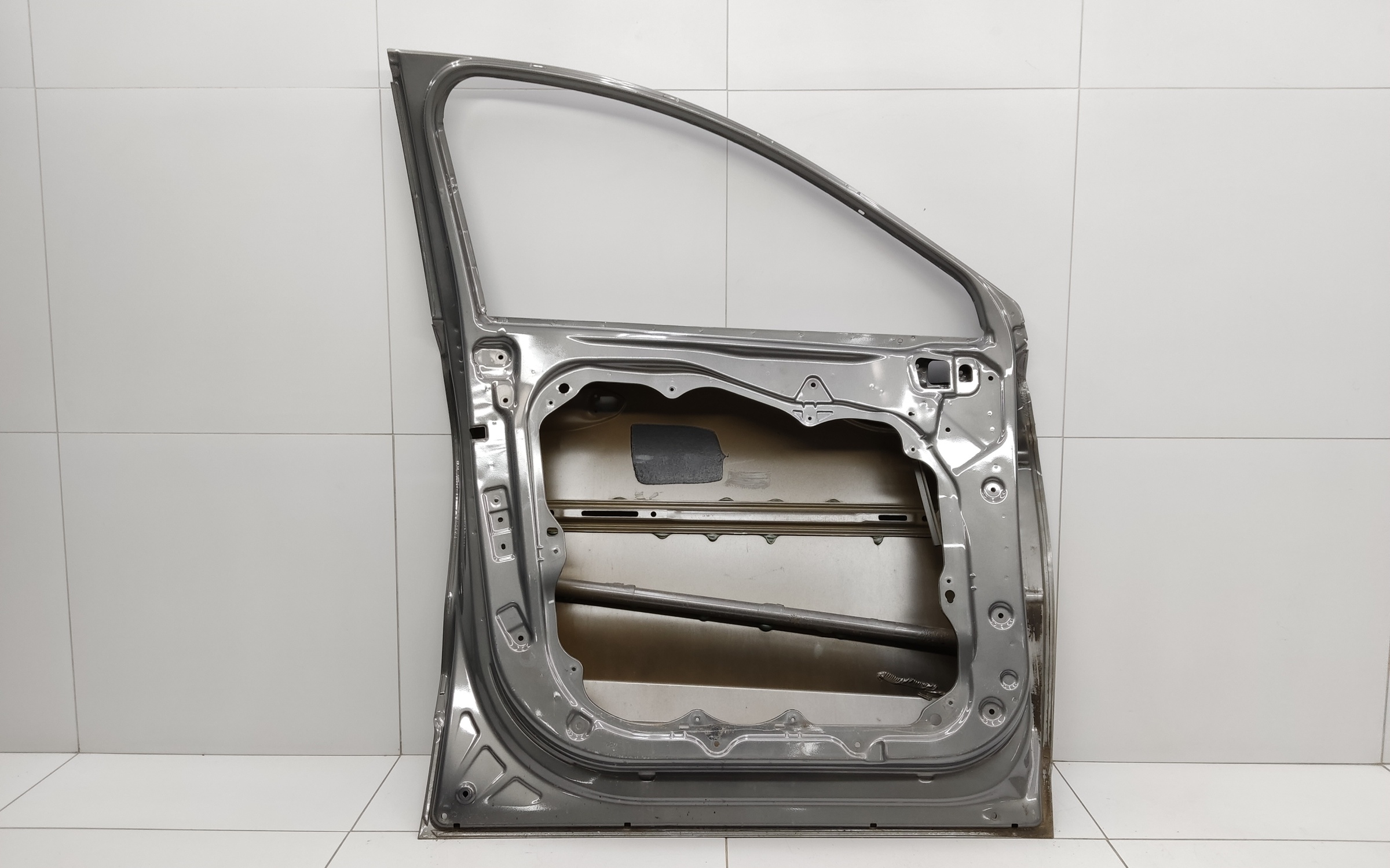 Дверь передняя левая Hyundai Santa Fe 4