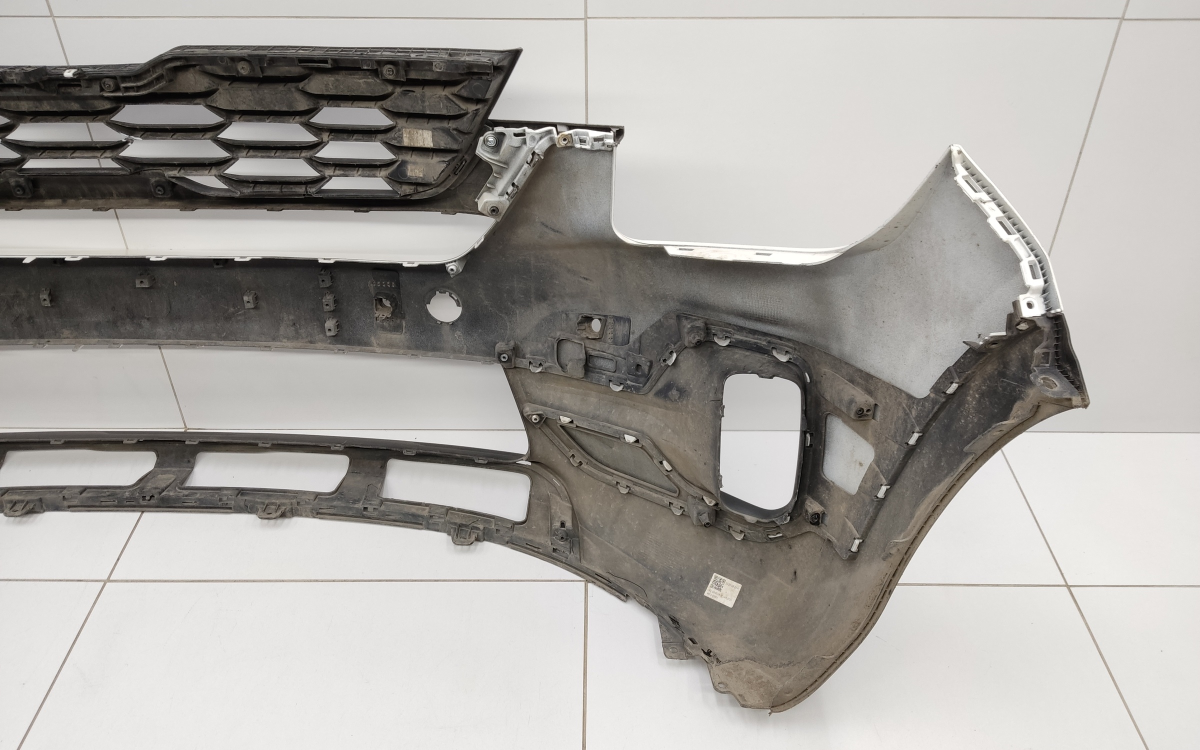 Бампер передний Kia Seltos