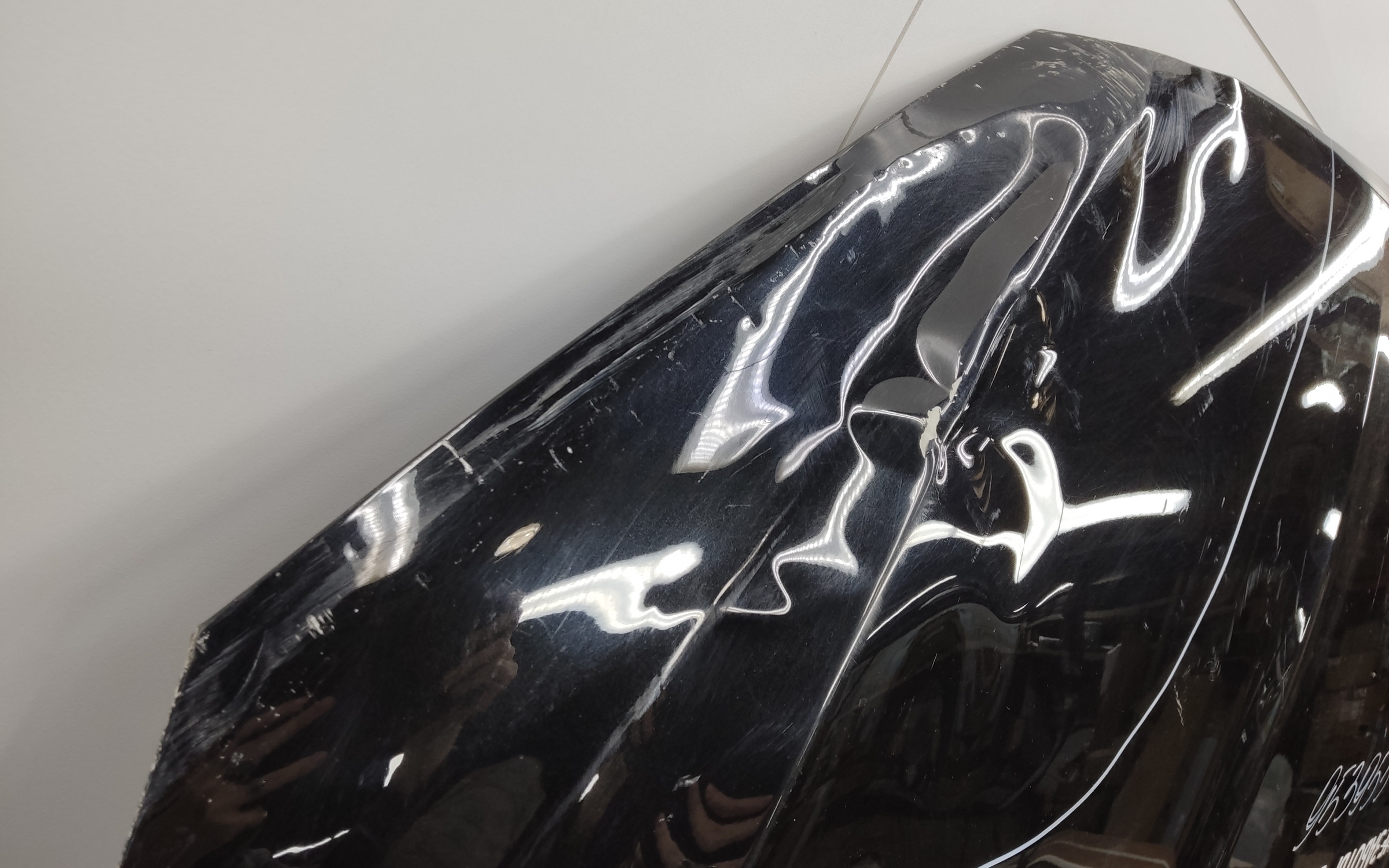 Капот Geely Monjaro