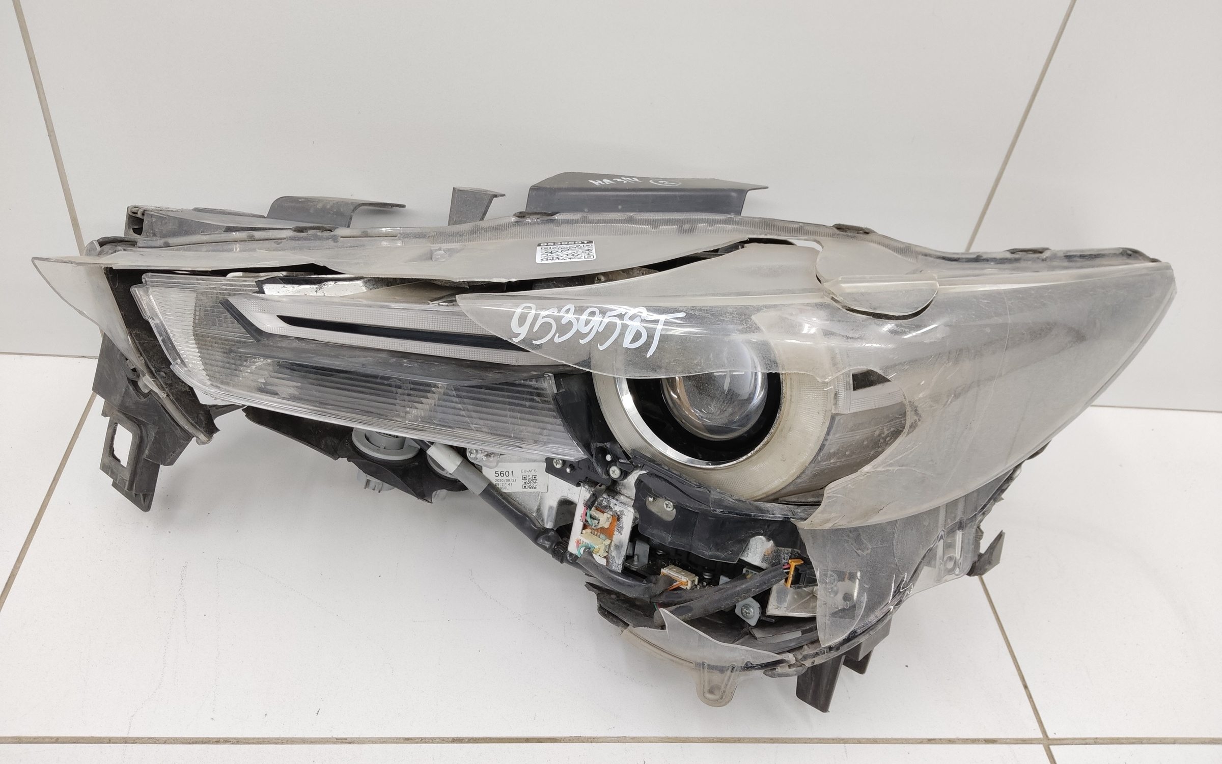 Фара передняя левая Mazda CX-5 2 LED