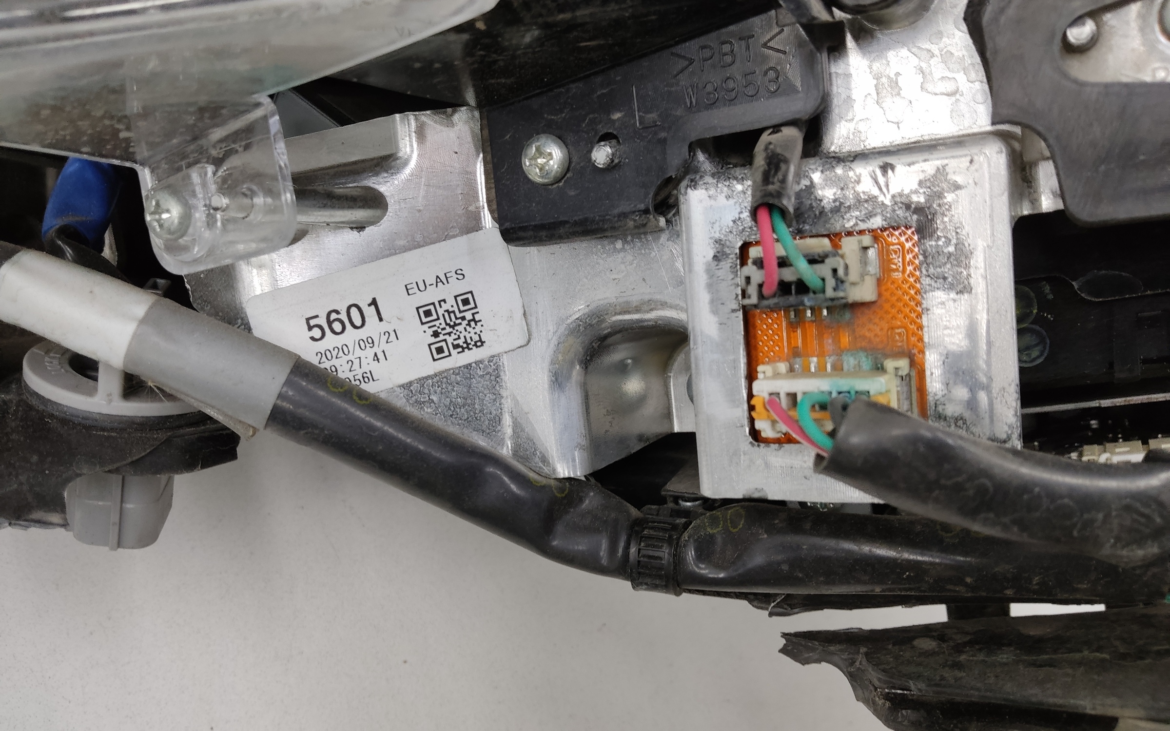 Фара передняя левая Mazda CX-5 2 LED