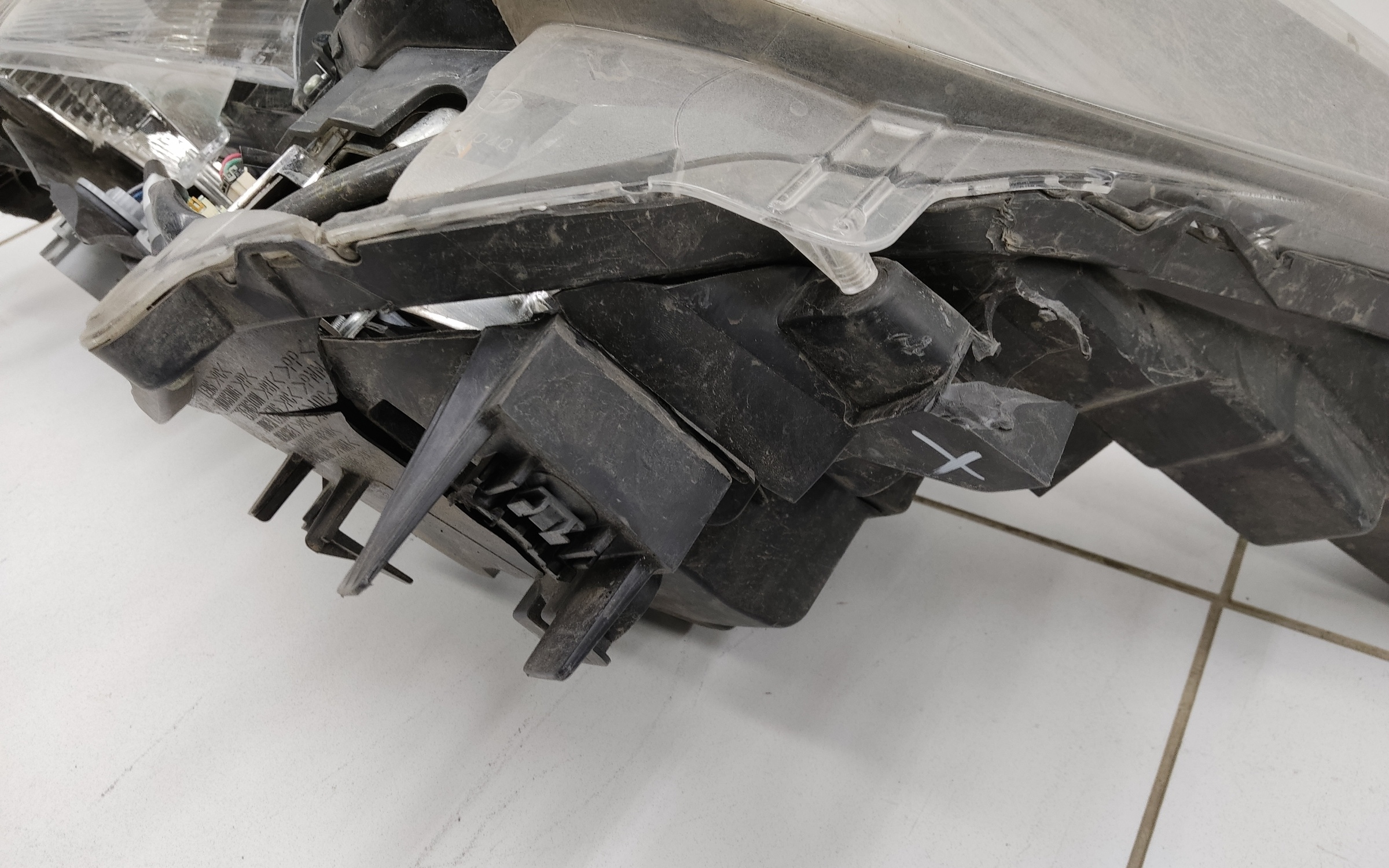 Фара передняя левая Mazda CX-5 2 LED