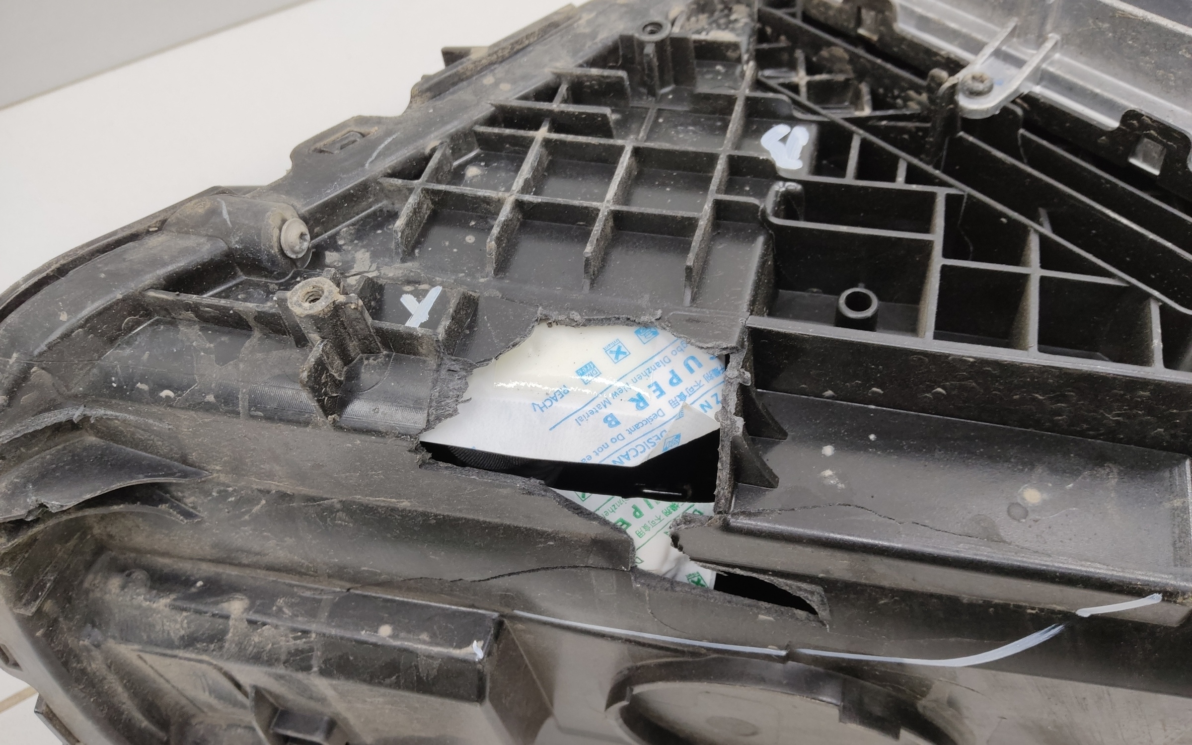 Фара передняя левая Geely Monjaro