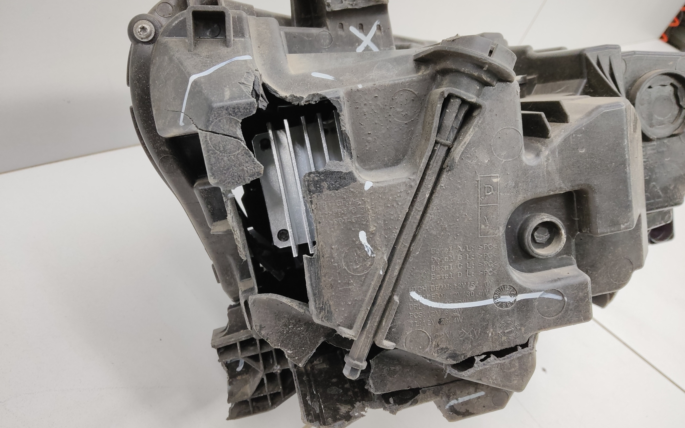 Фара передняя левая Geely Monjaro