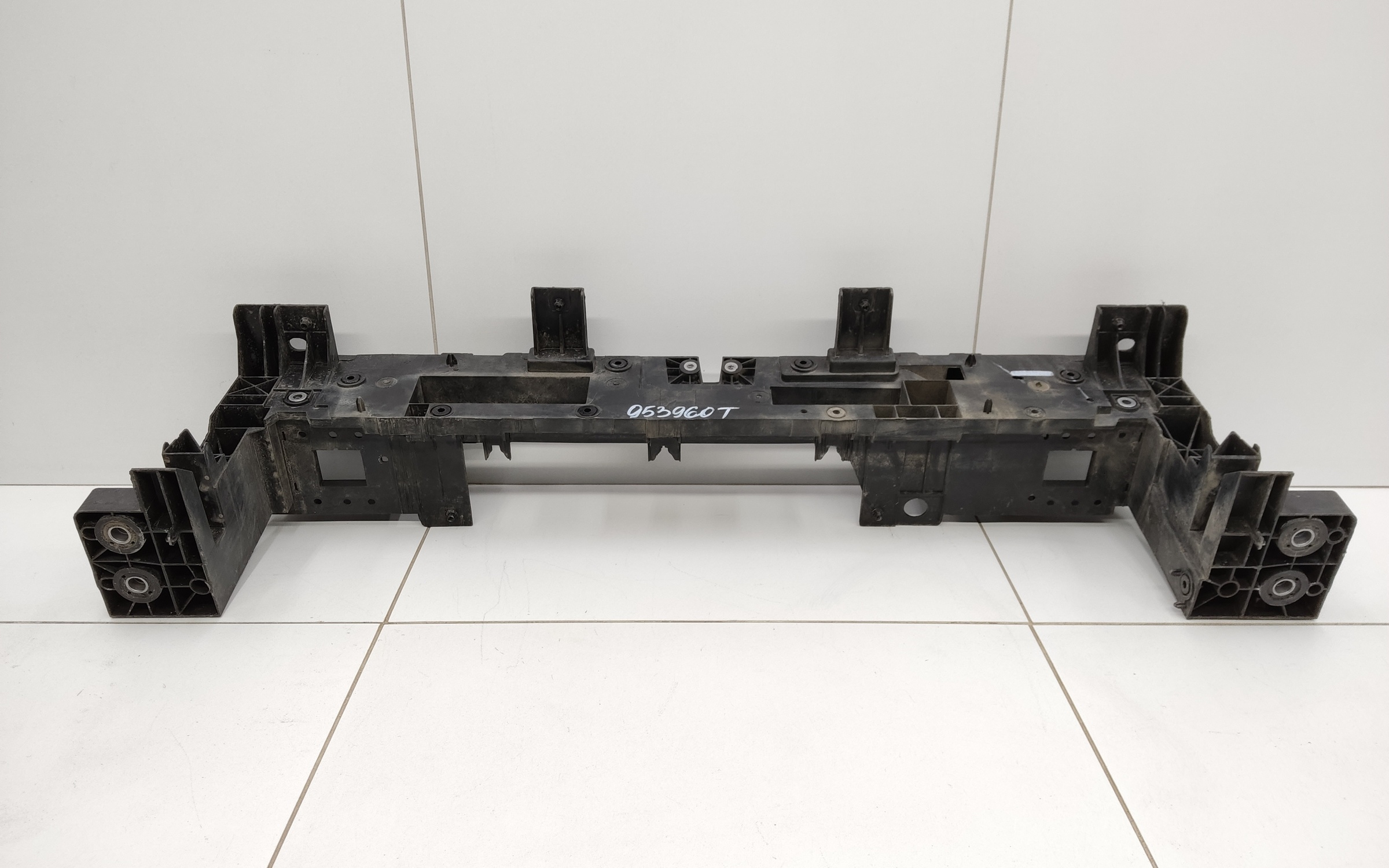 Панель передняя Geely Monjaro