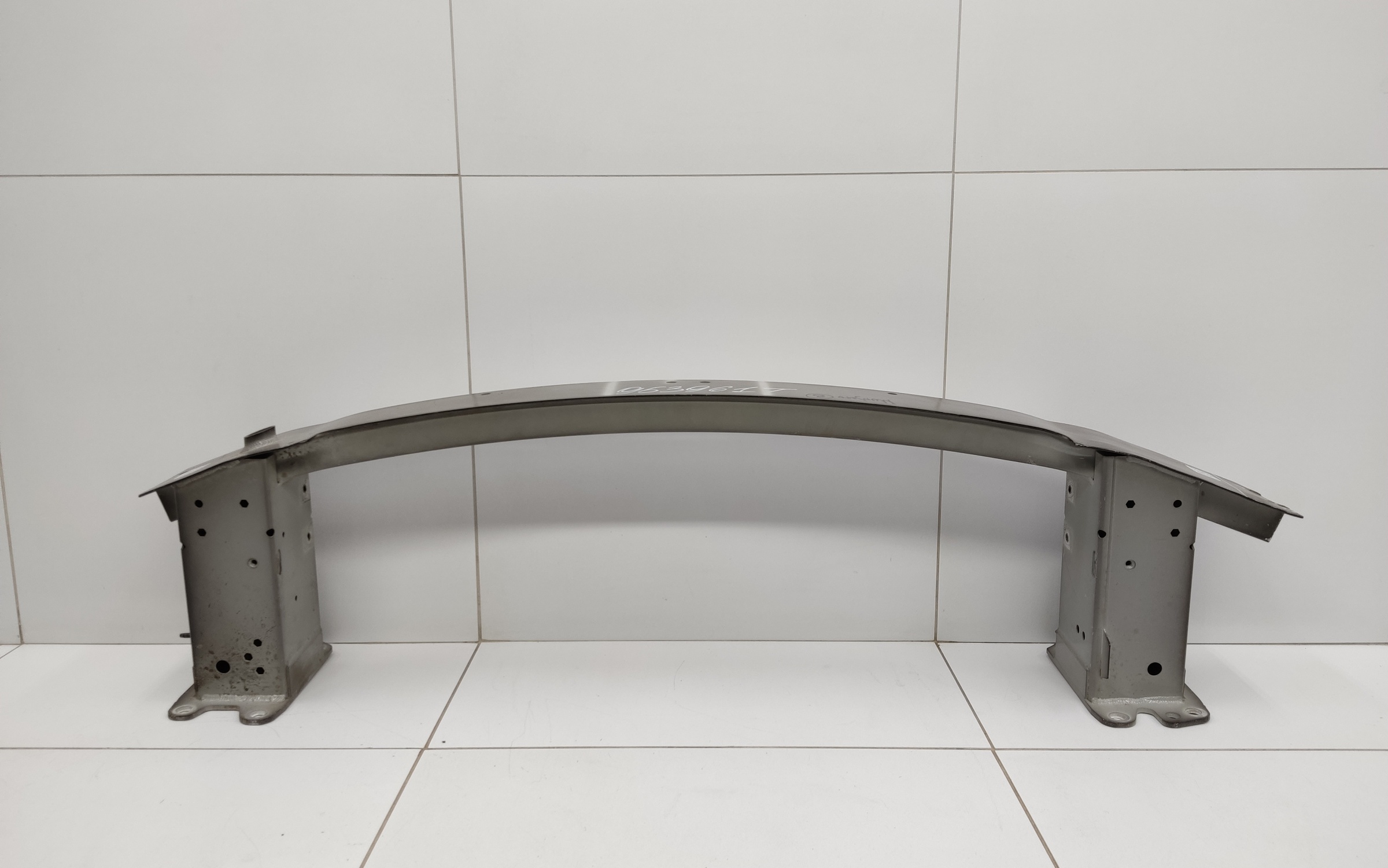 Усилитель переднего бампера Geely Monjaro