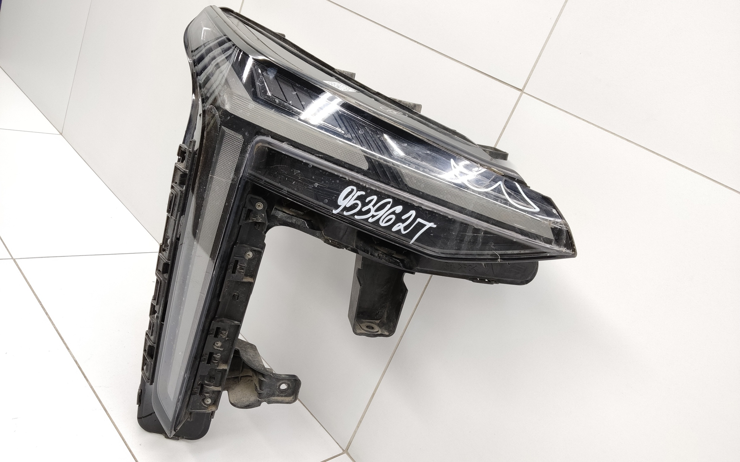 Фара передняя правая Geely Cityray LED