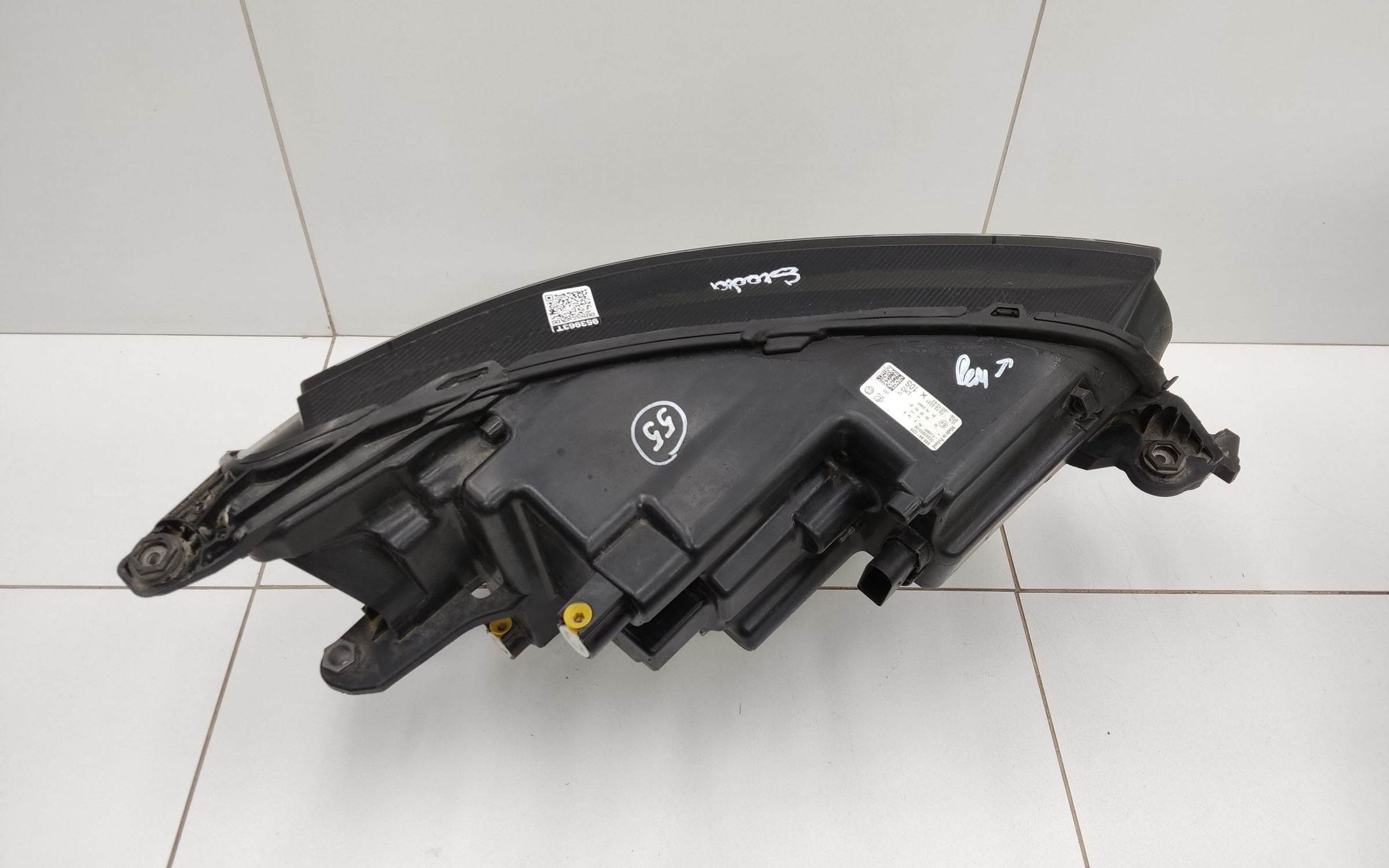 Фара передняя левая Skoda Kodiaq 1 Restail LED