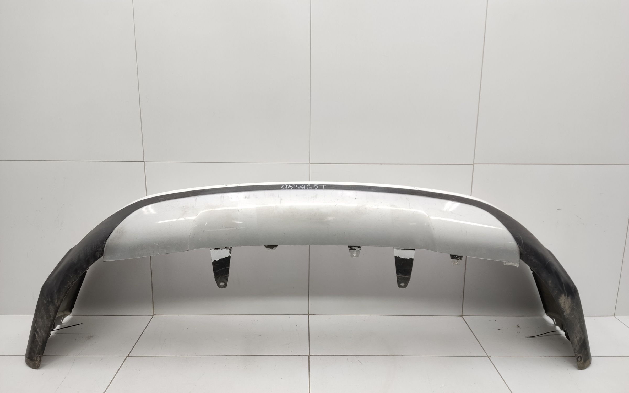 Бампер задний Toyota RAV4 CA40 Restail