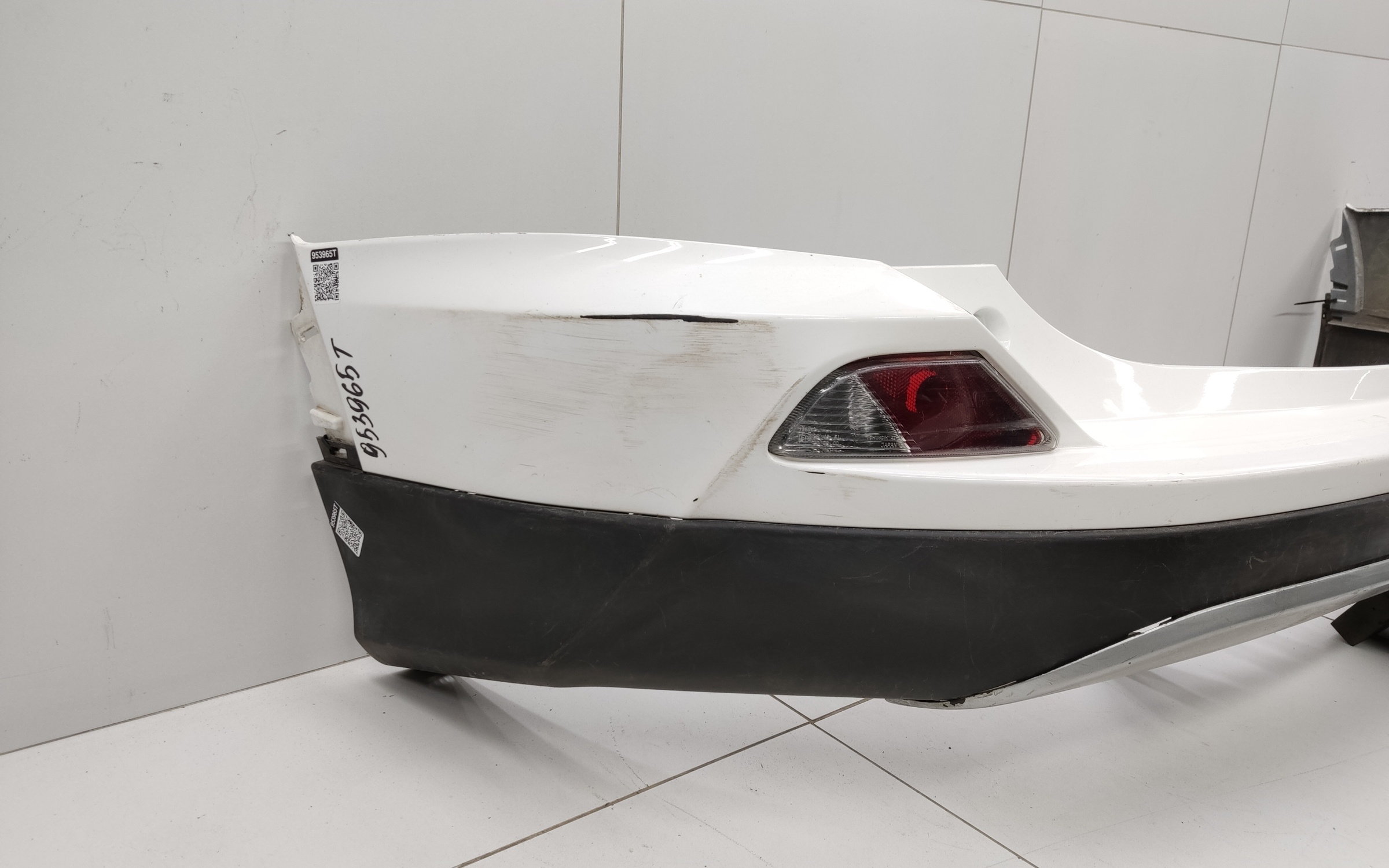 Бампер задний Toyota RAV4 CA40 Restail