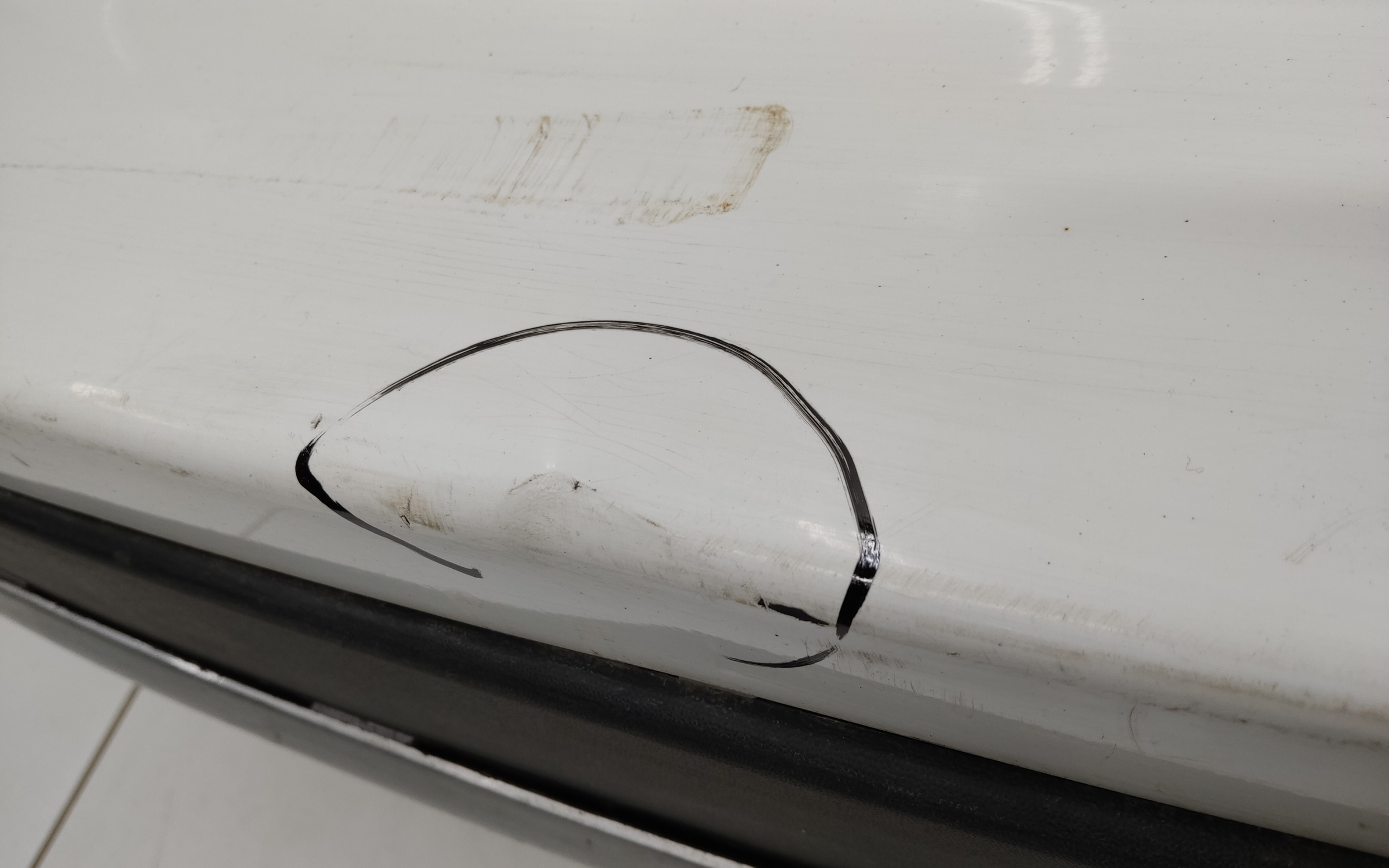 Бампер задний Toyota RAV4 CA40 Restail