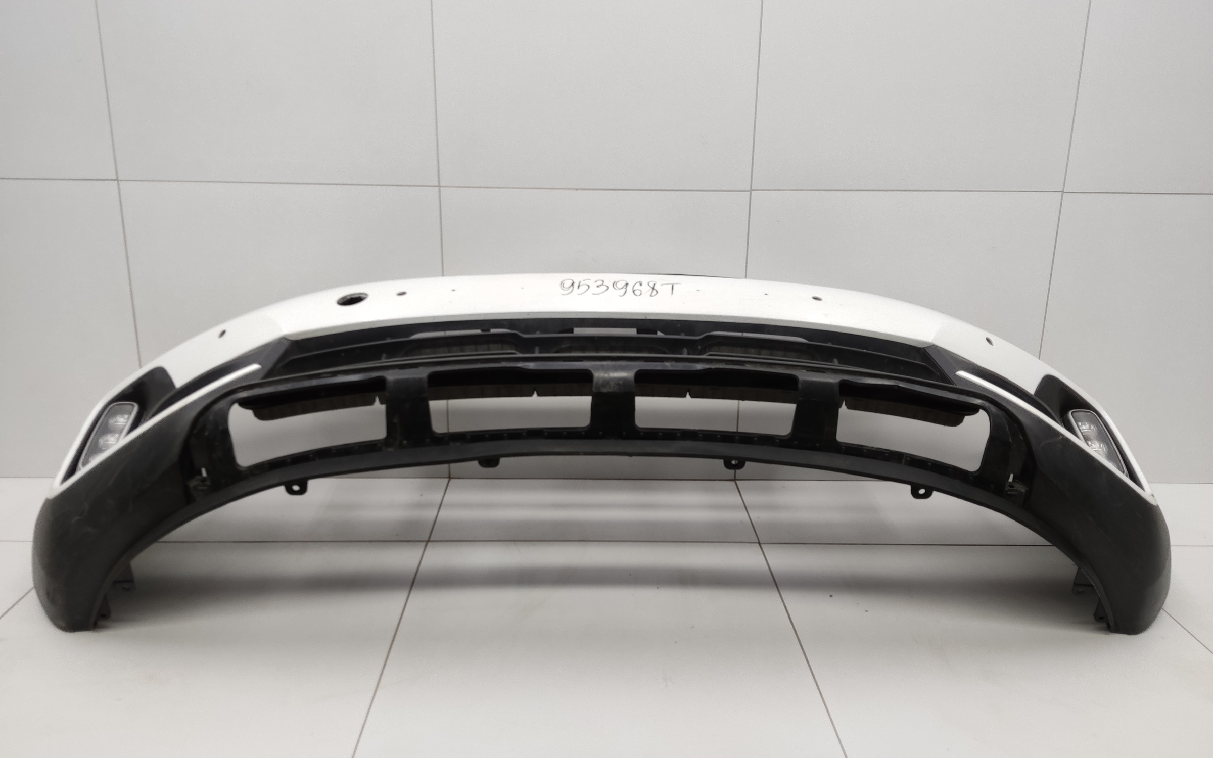 Бампер передний Kia Seltos