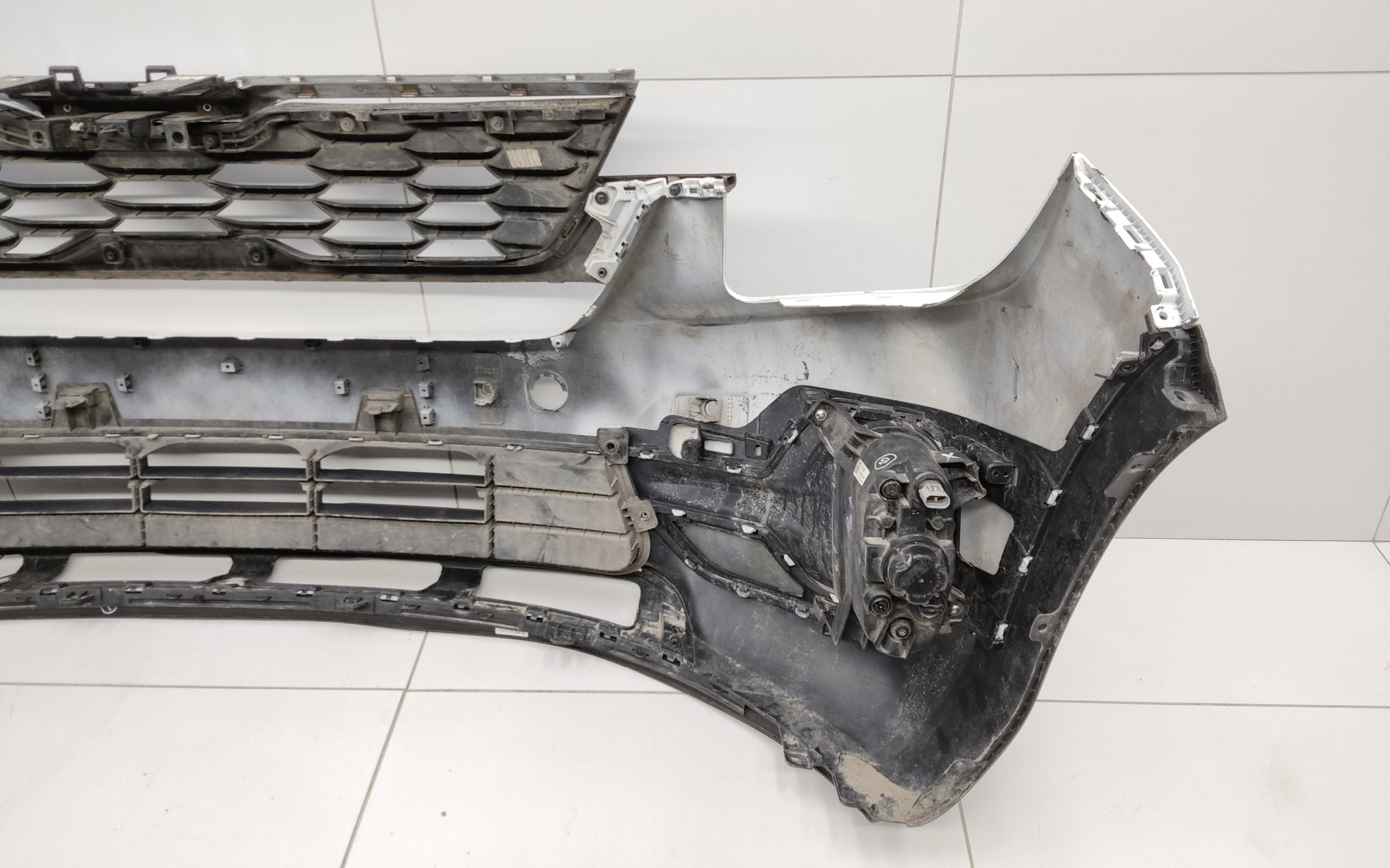 Бампер передний Kia Seltos