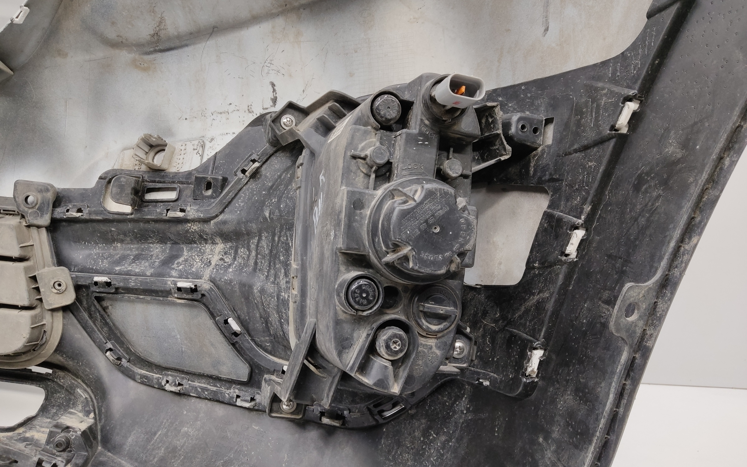 Бампер передний Kia Seltos