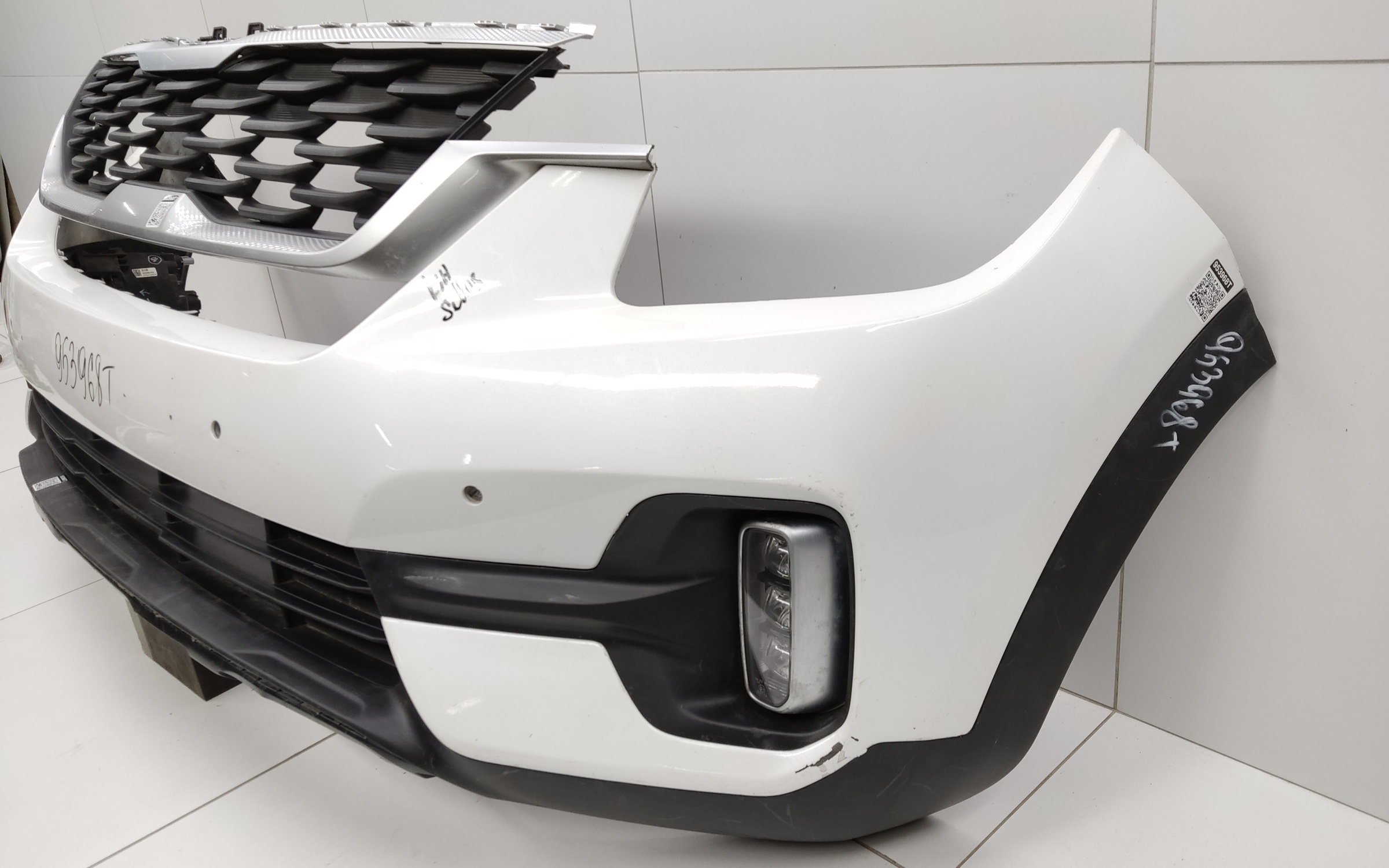 Бампер передний Kia Seltos