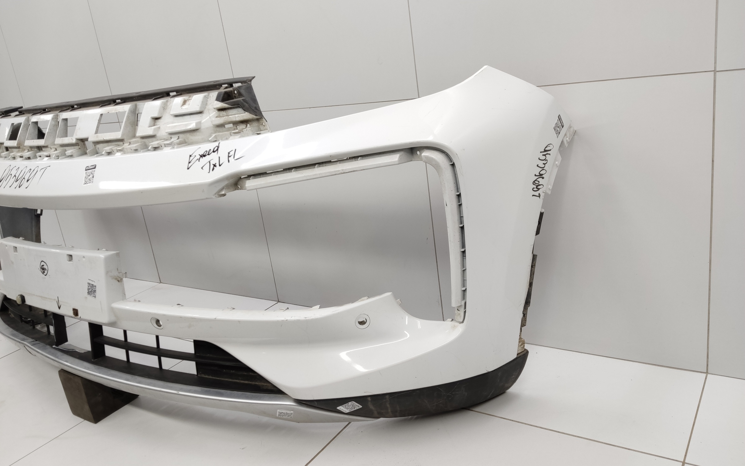 Бампер передний Exeed TXL Restail