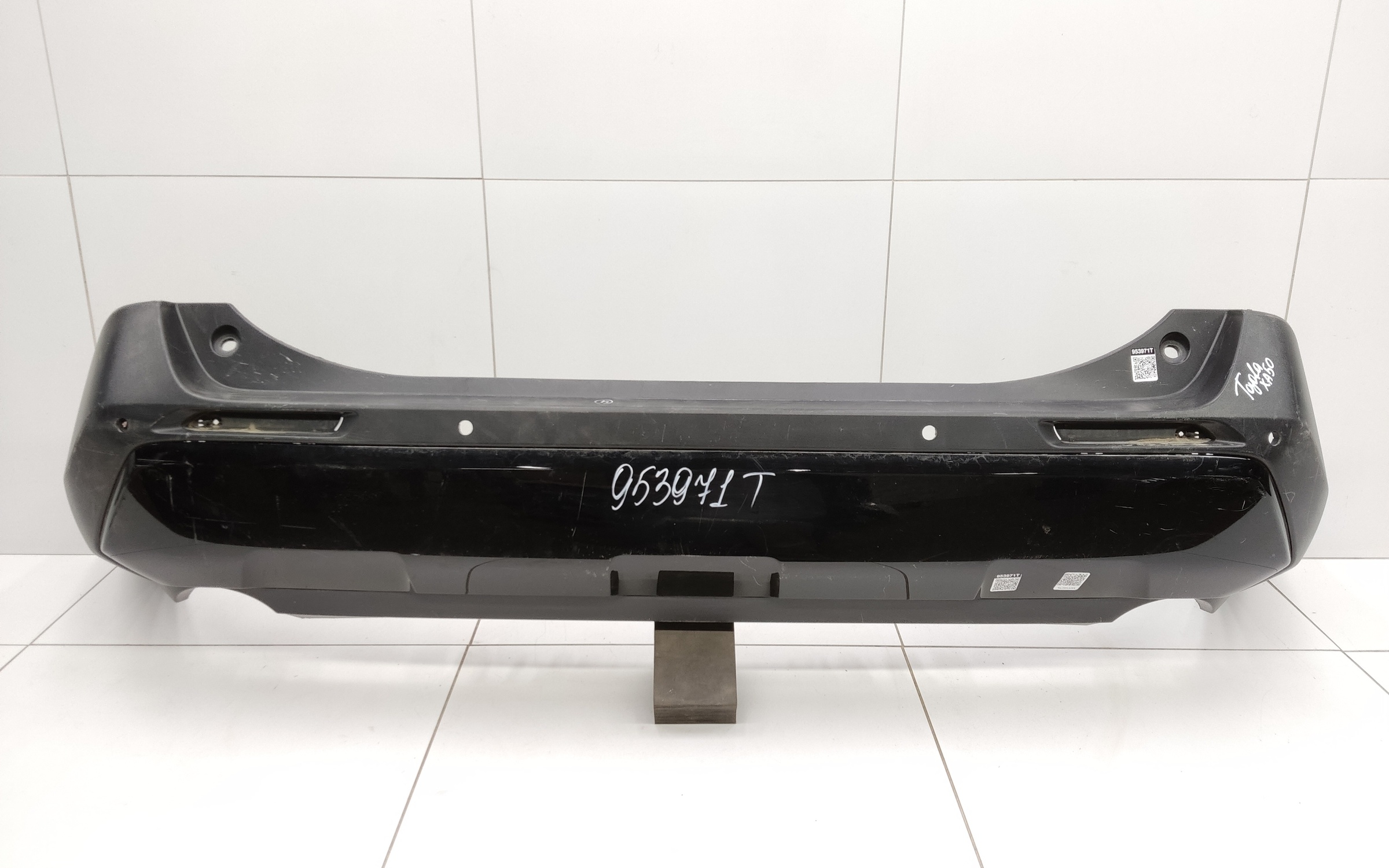 Бампер задний Toyota RAV4 XA50