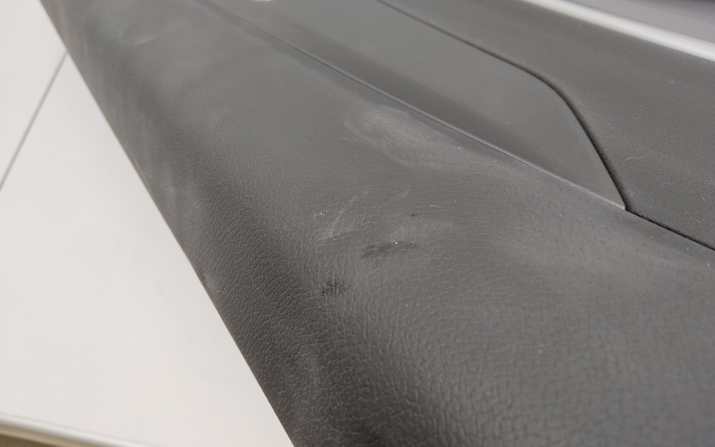 Обшивка двери передней левой Geely Cityray