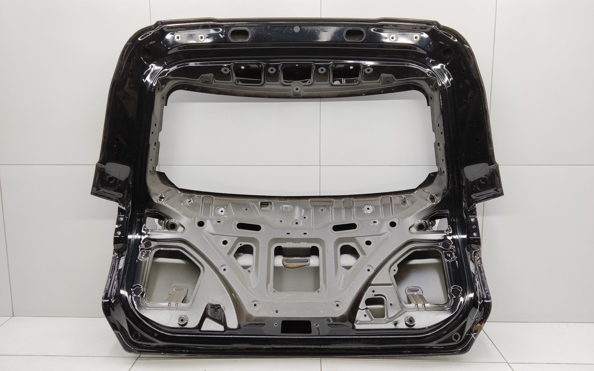 Крышка багажника Chery Tiggo 8 с датчиком защемления