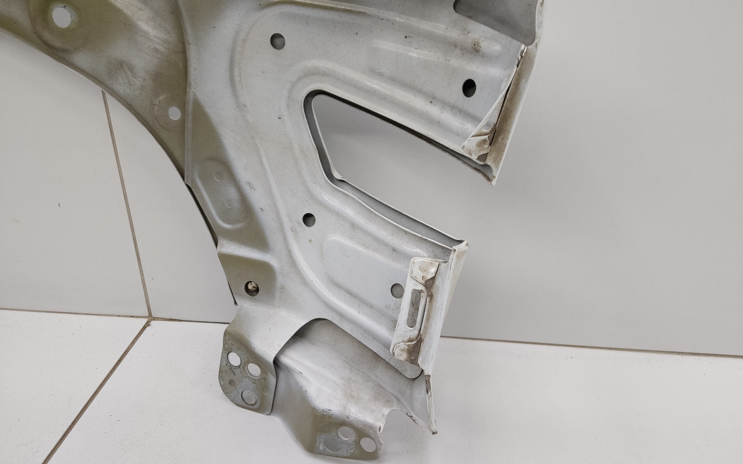 Крыло переднее левое Tank 300