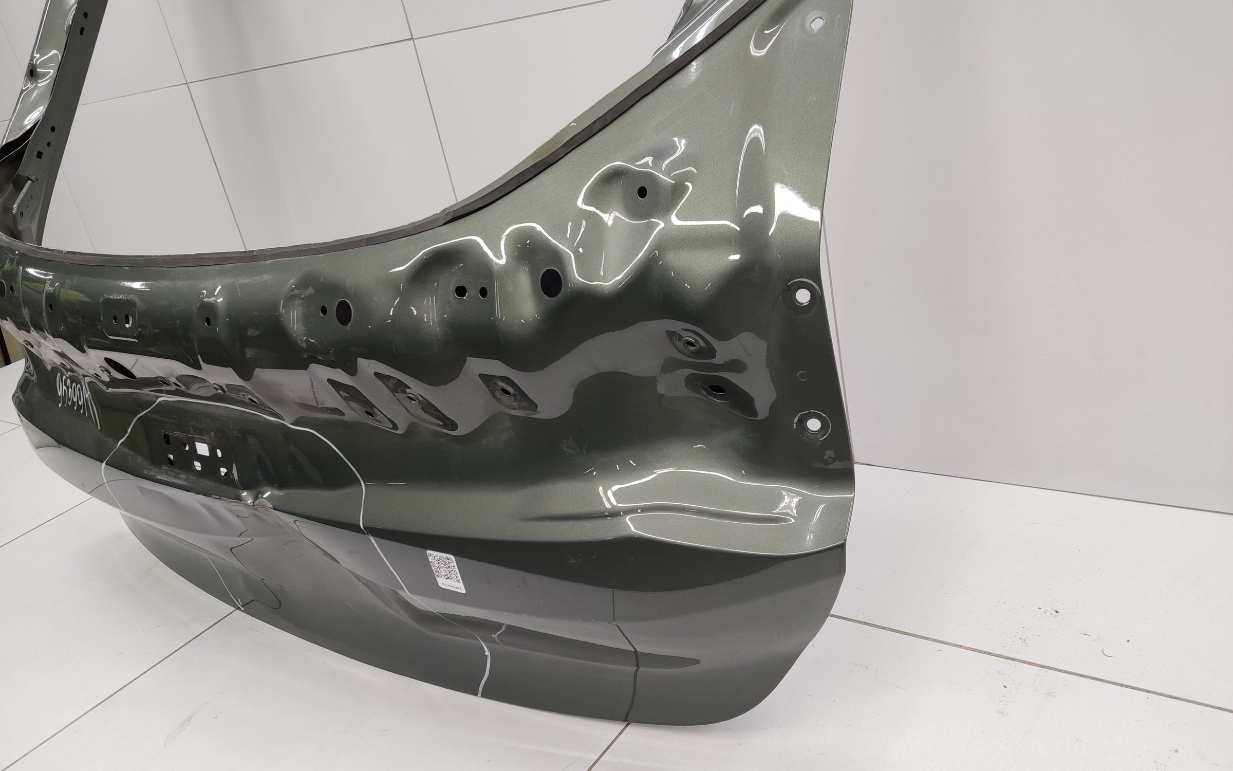 Крышка багажника Zeekr 001