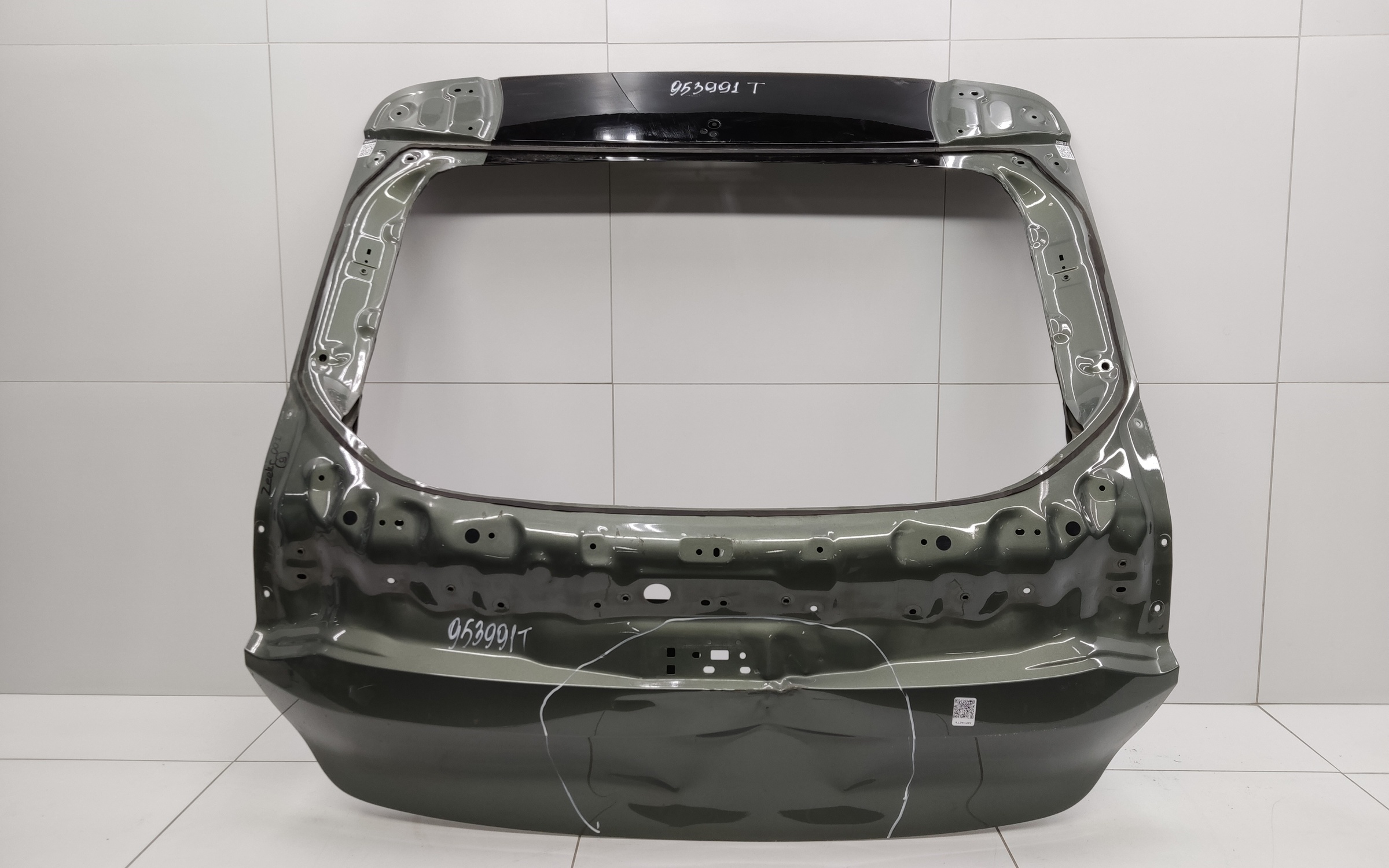 Крышка багажника Zeekr 001