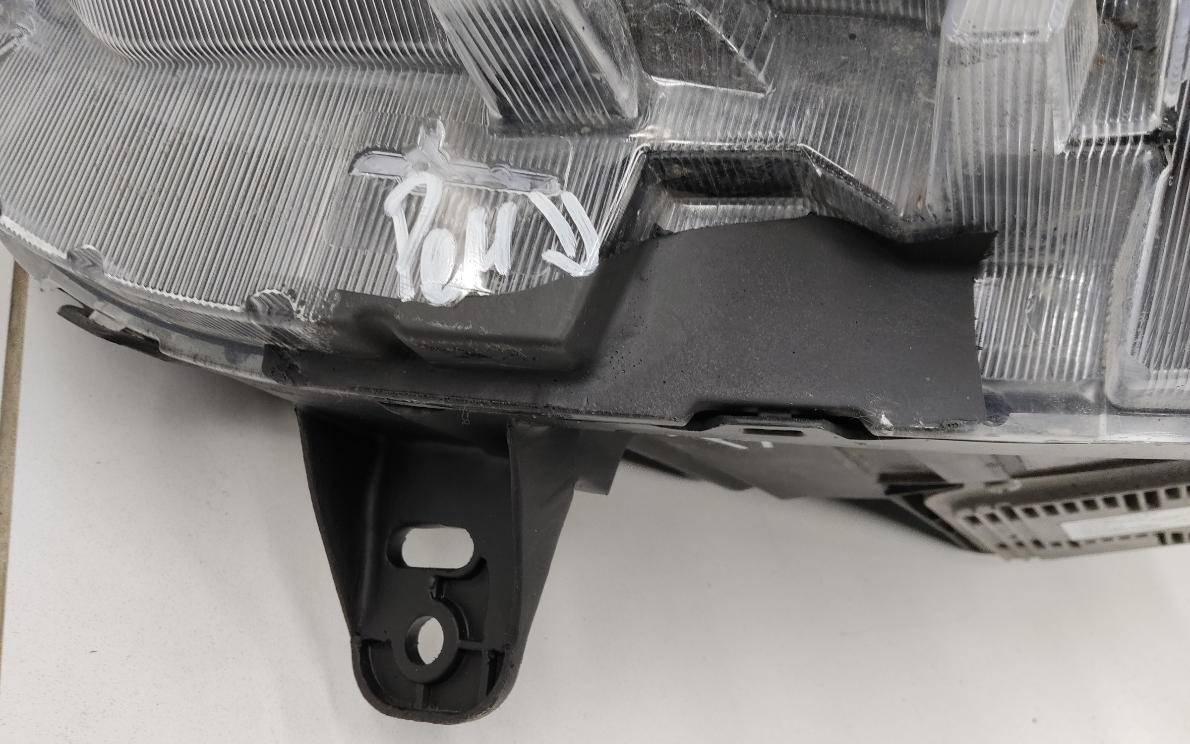 Фара передняя левая Haval Jolion LED