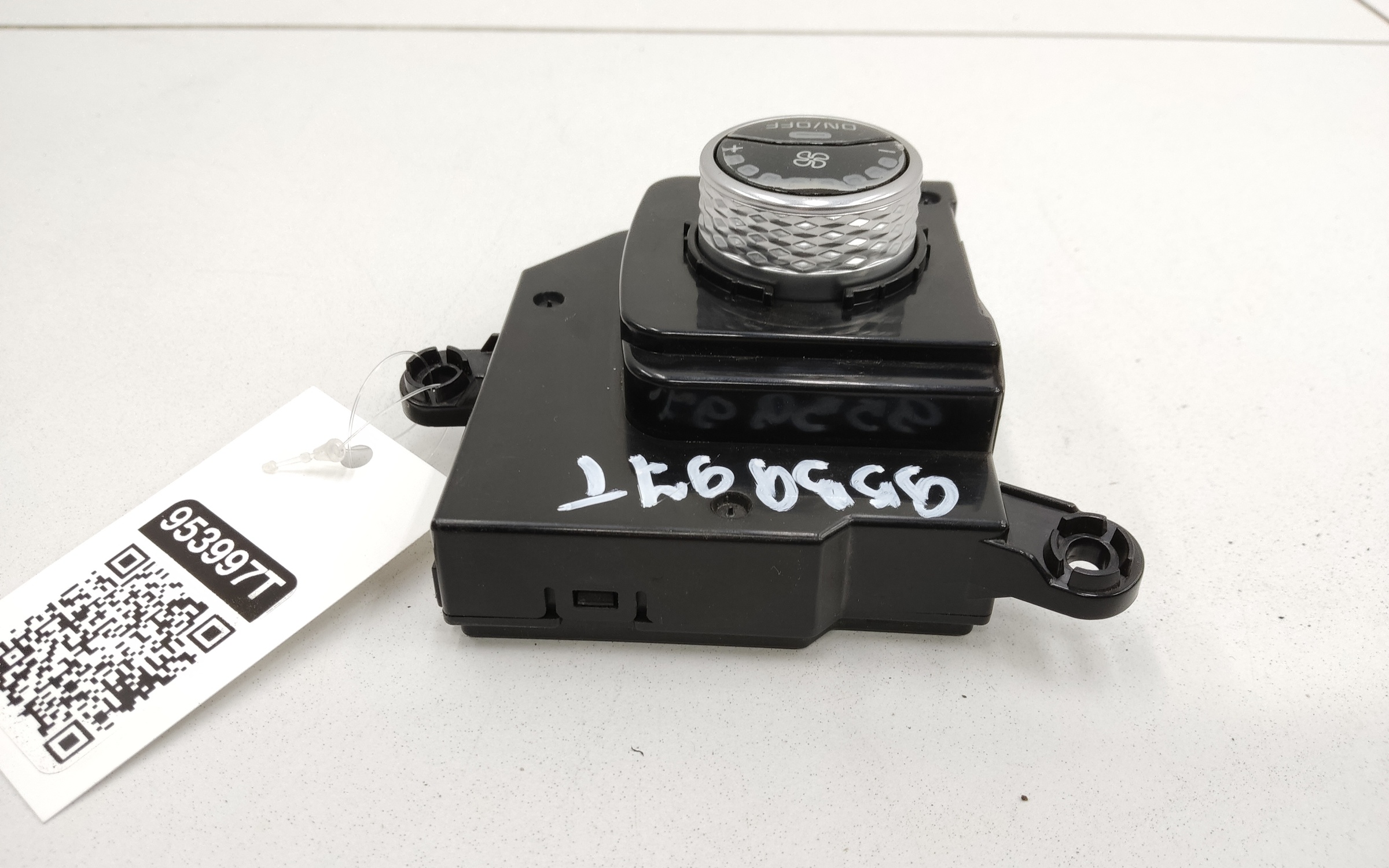 Блок управления климат-контролем задний Kia Sorento 4