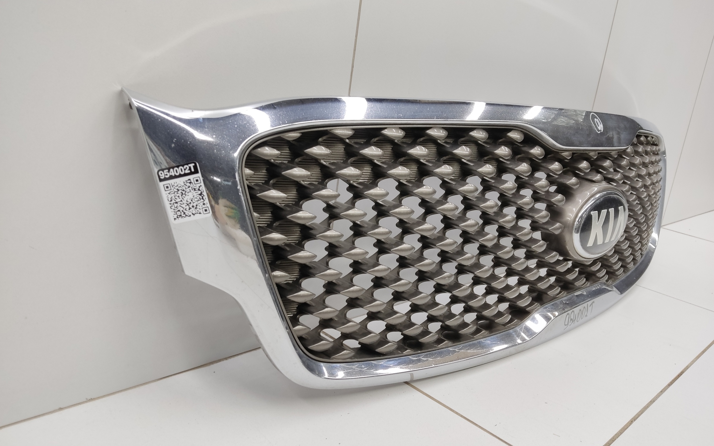 Решетка радиатора Kia Sorento 3