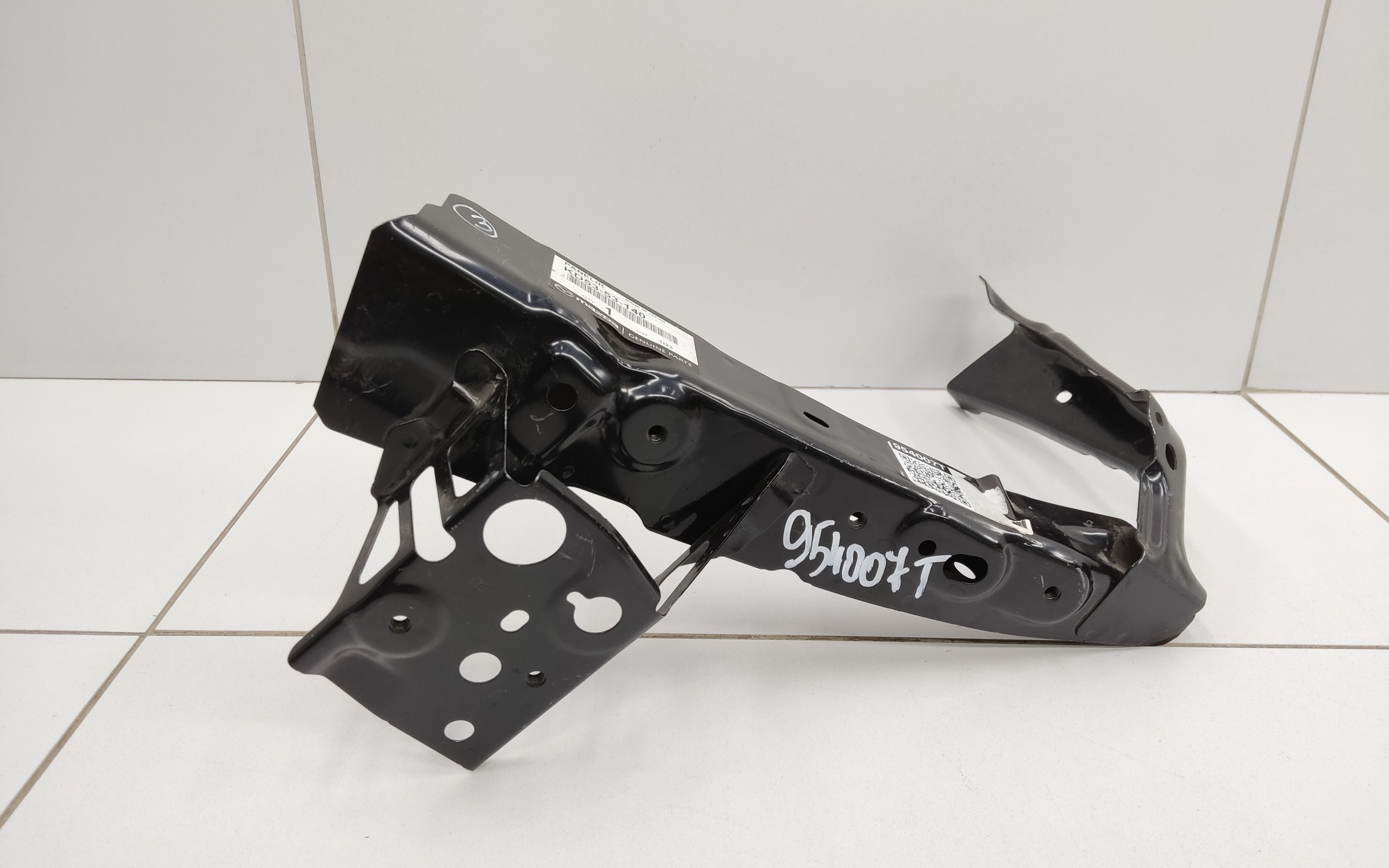 Кронштейн передней панели правый Mazda CX-5 1