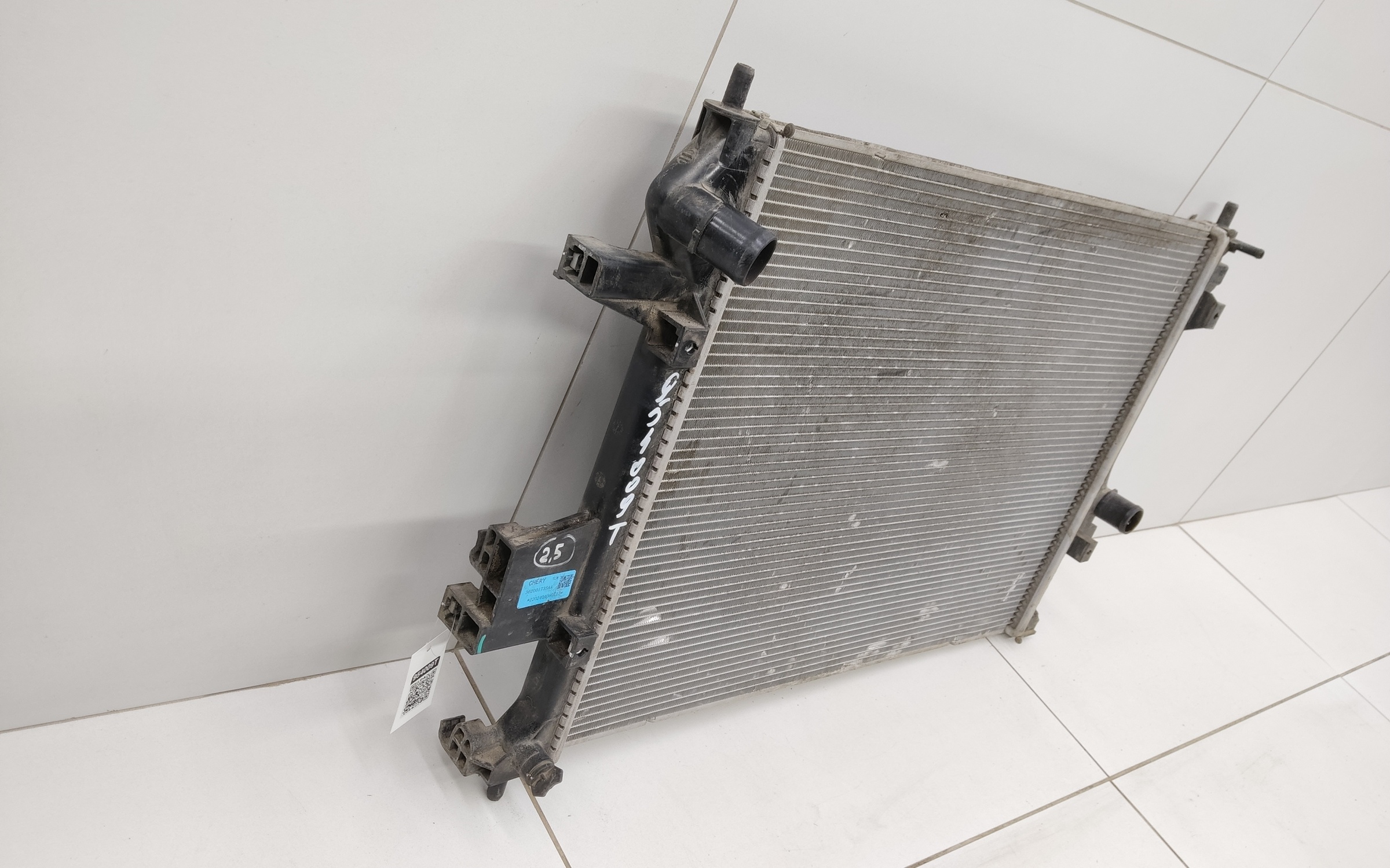 Радиатор охлаждения двигателя Chery Tiggo 7 Pro