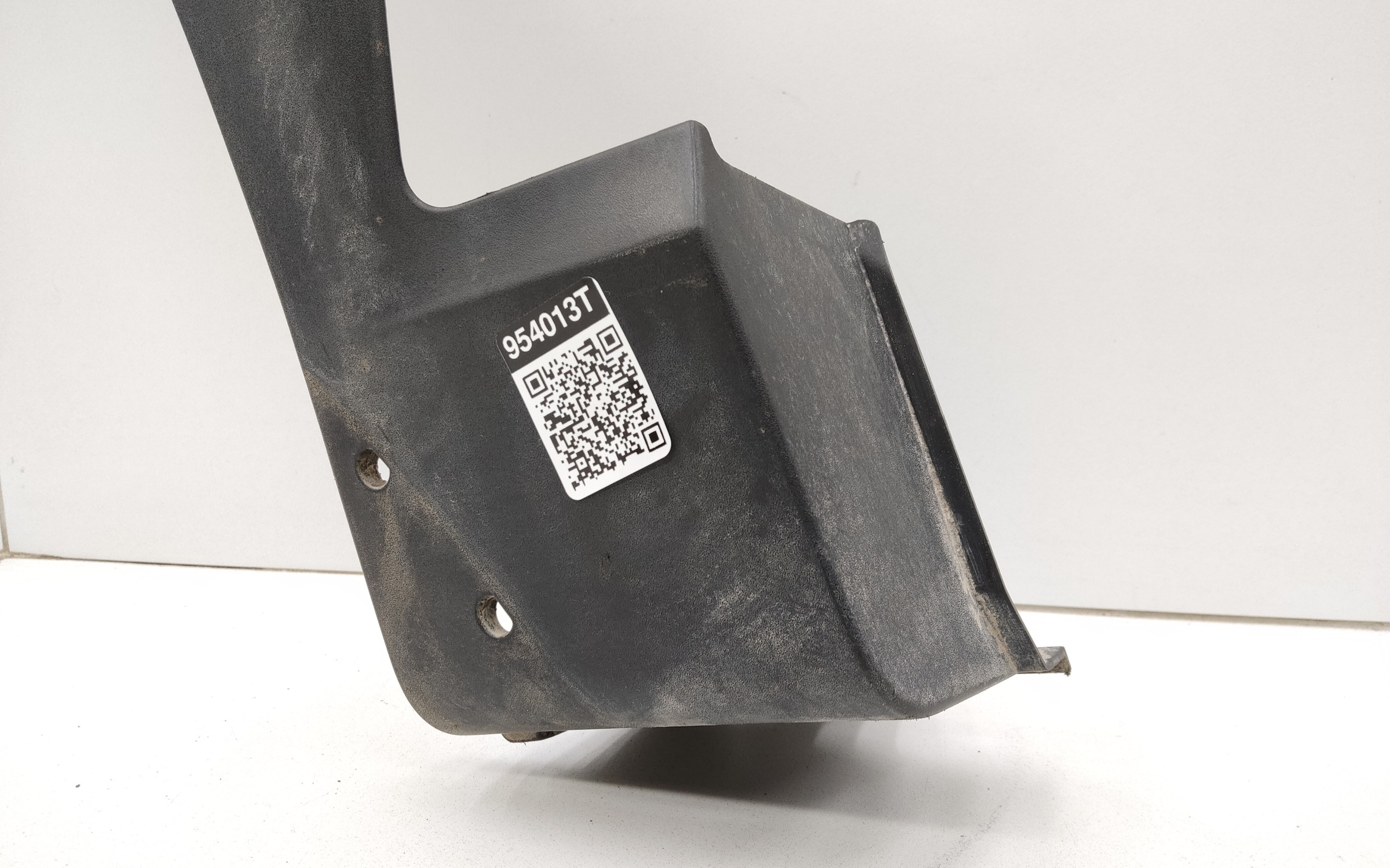 Накладка крыла переднего левого Hyundai Tucson 4