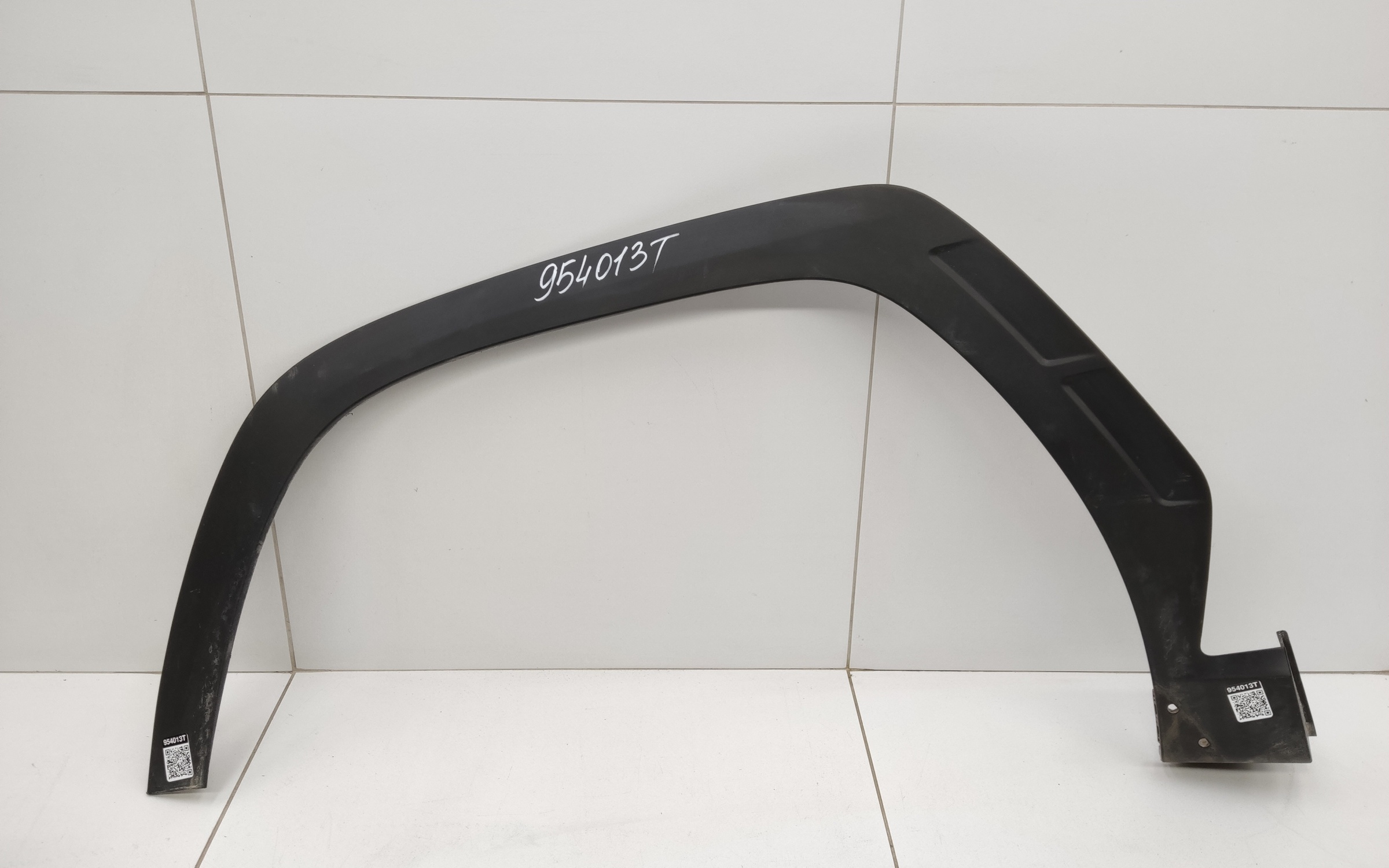 Накладка крыла переднего левого Hyundai Tucson 4