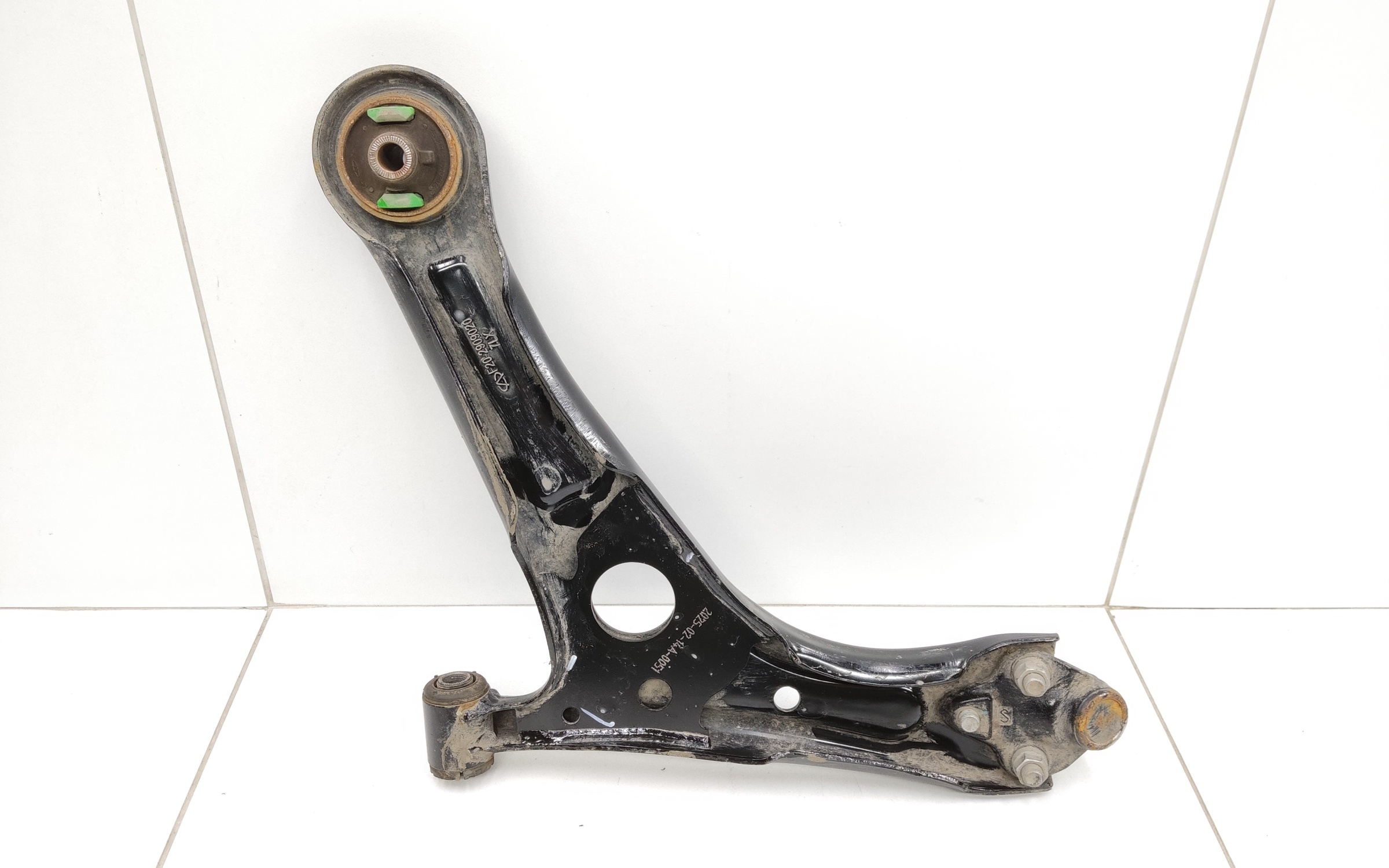 Рычаг передней подвески правый Jetour Dashing