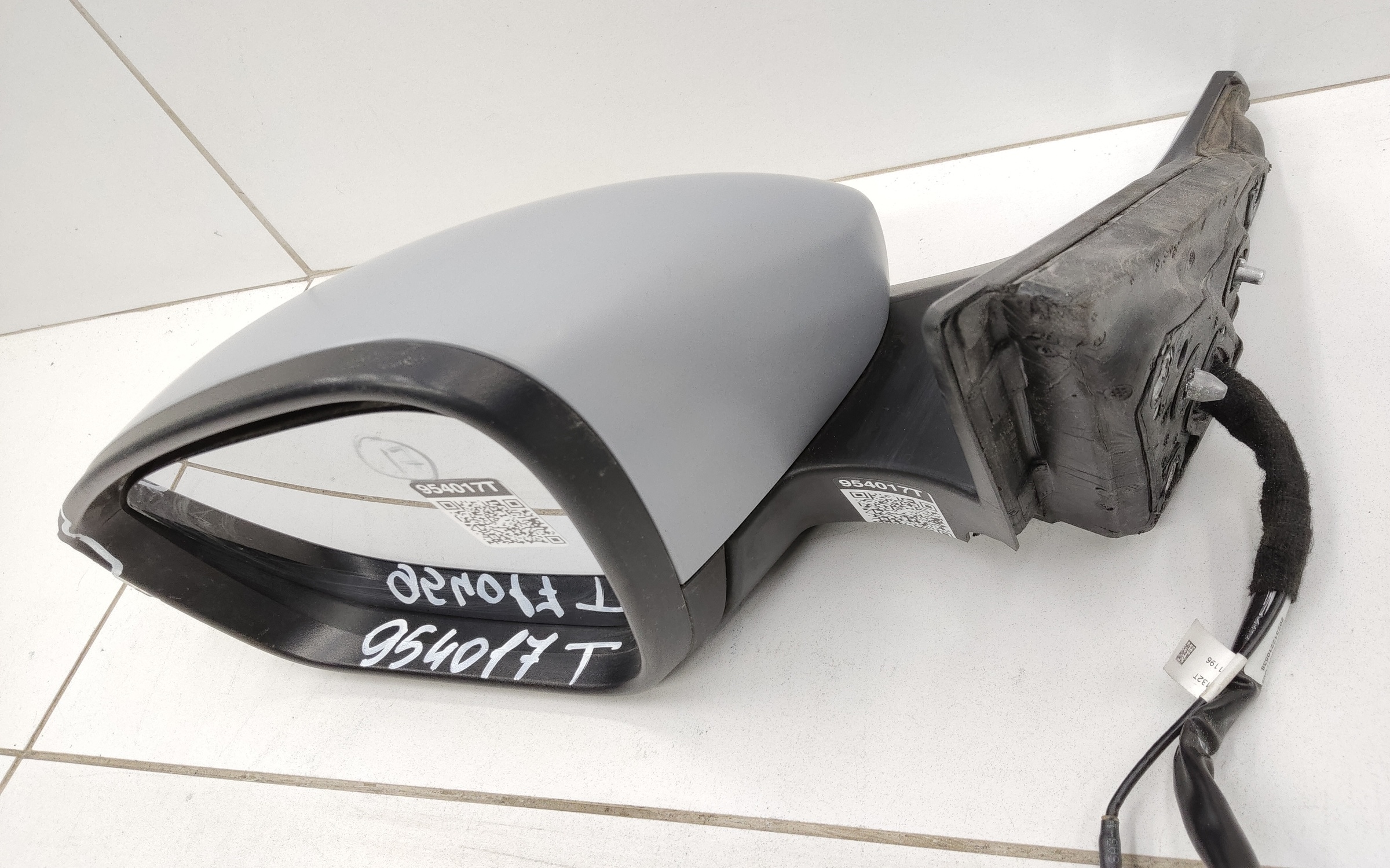 Зеркало левое Exeed TXL 16+1 контактов