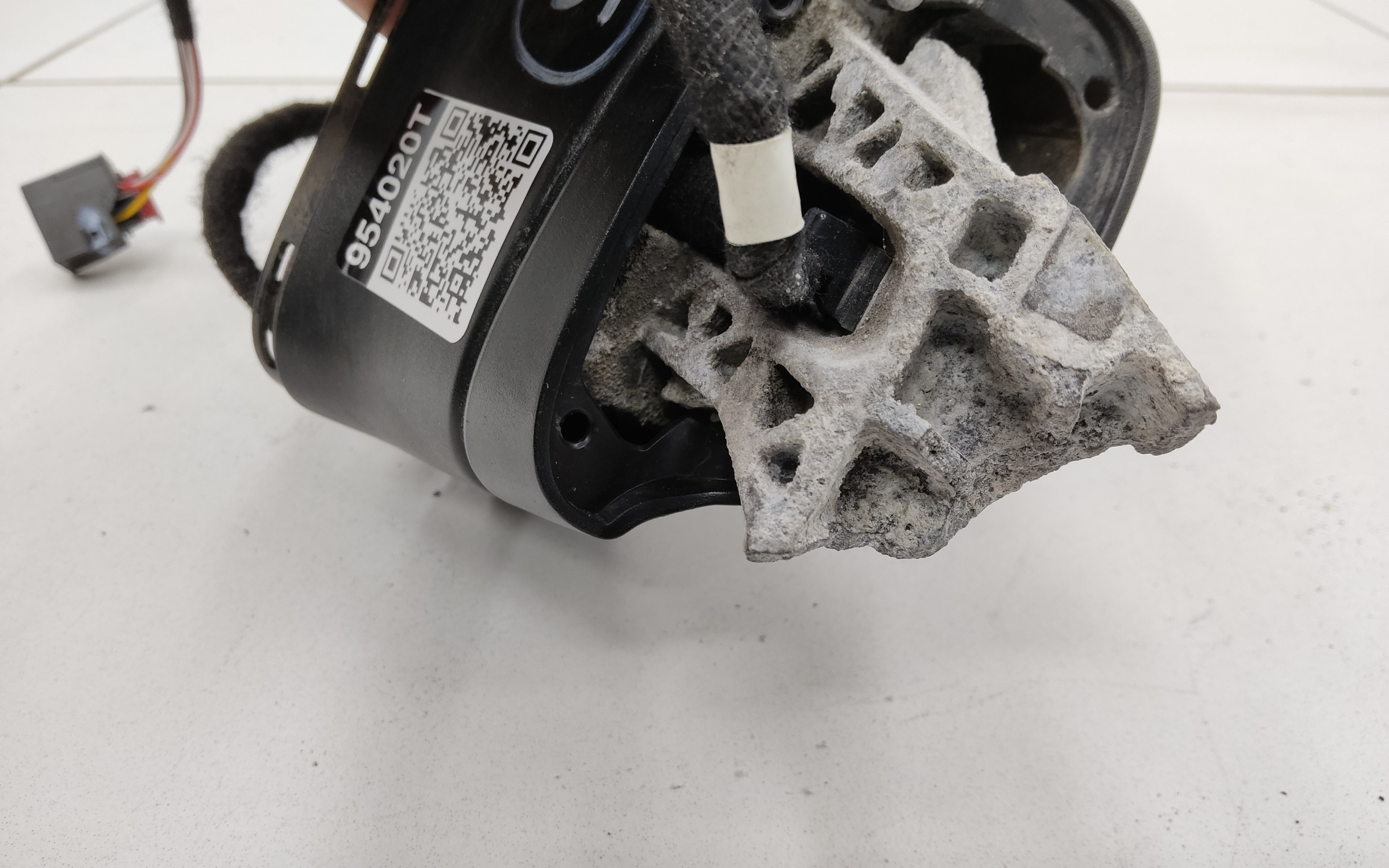 Зеркало правое Volkswagen Tiguan 2 6 контактов