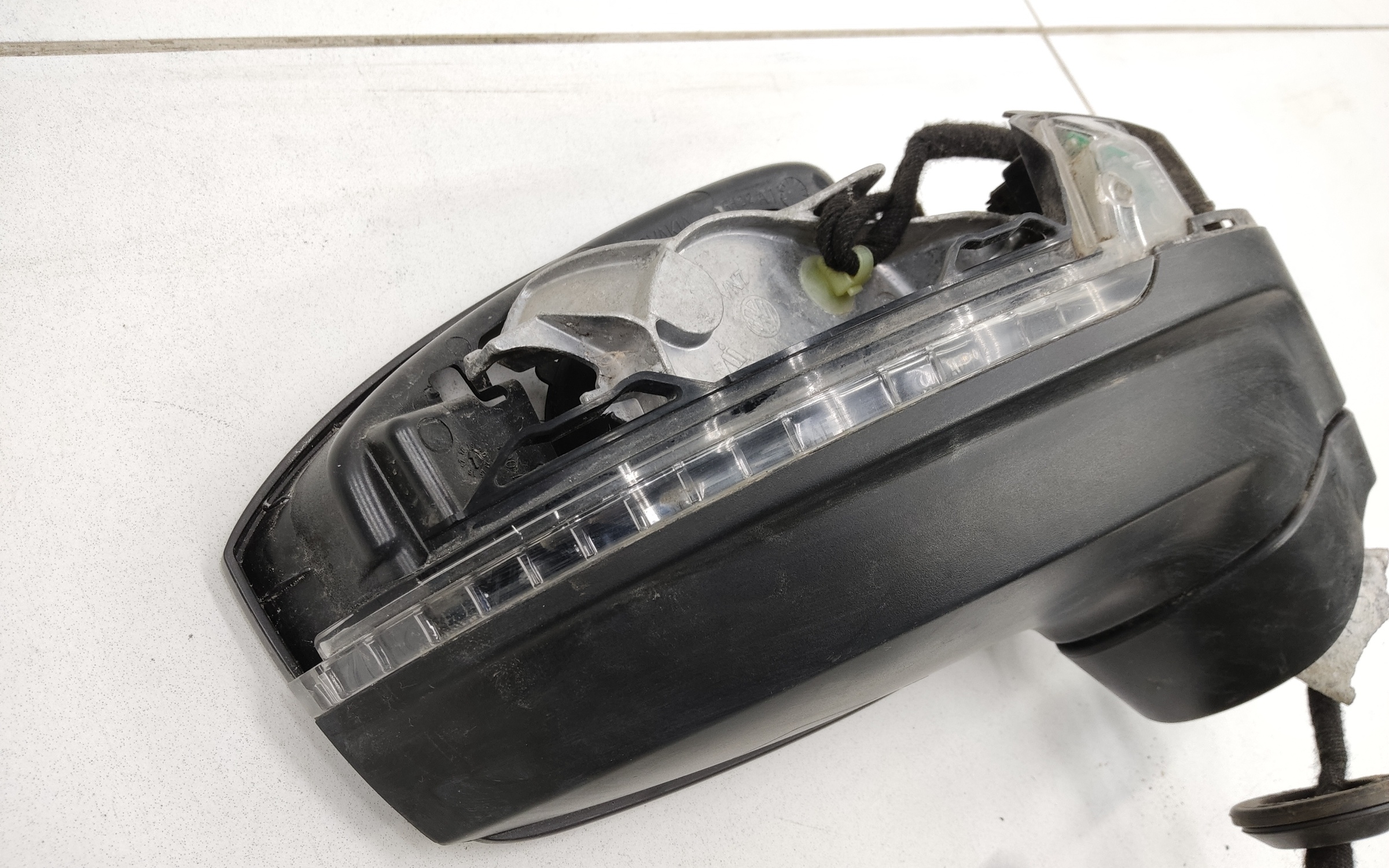 Зеркало правое Volkswagen Tiguan 2 6 контактов