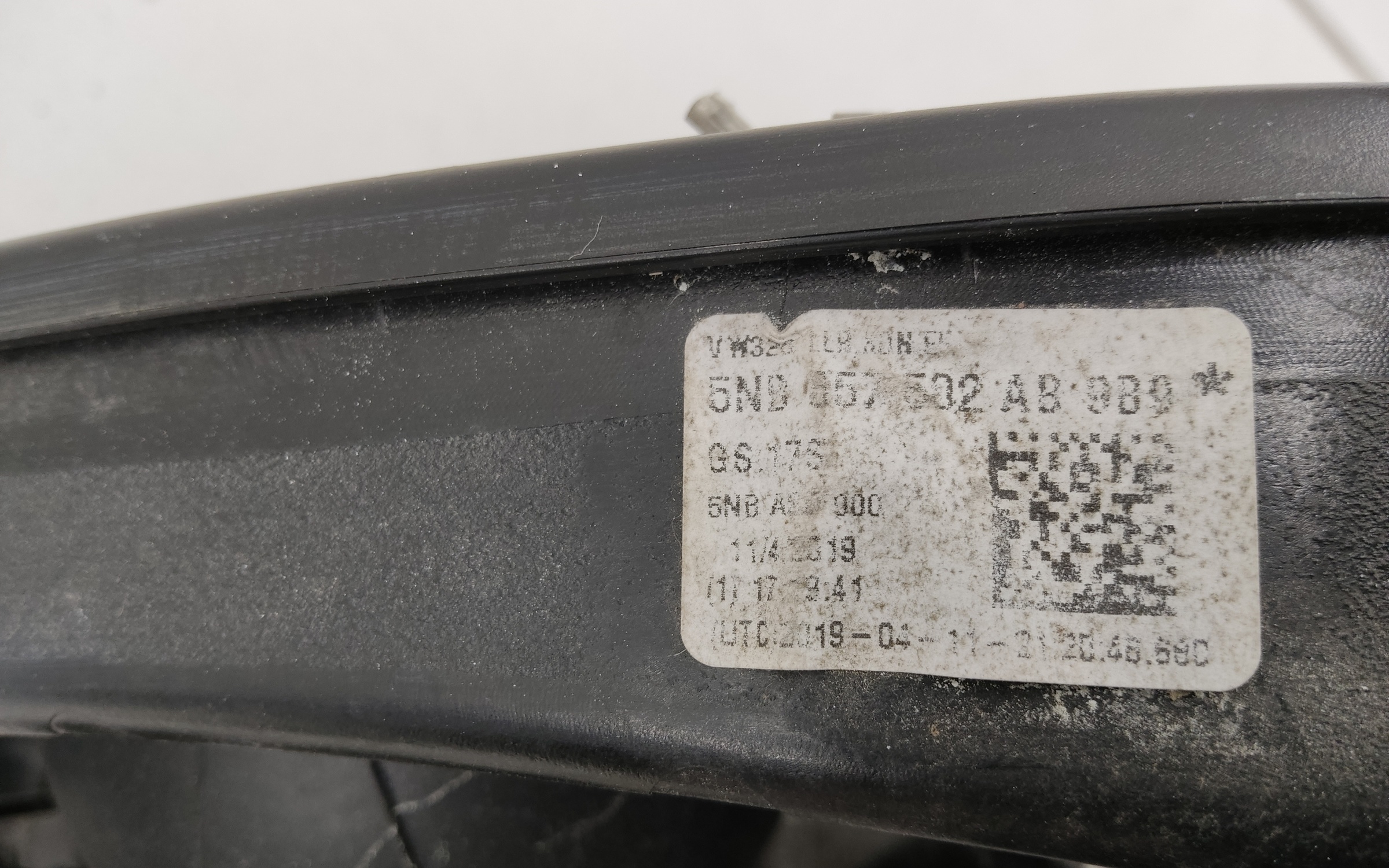 Зеркало правое Volkswagen Tiguan 2 6 контактов